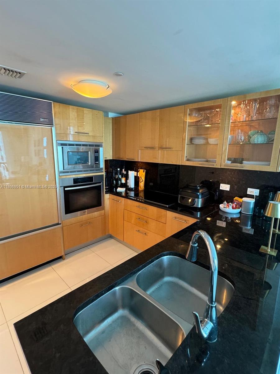 6801 Collins Ave #C1115, Miami Beach FL 33141