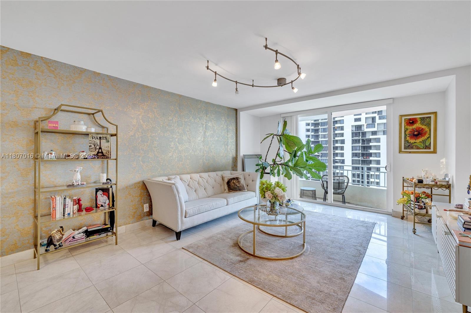 770 Claughton Island Dr #1409, Miami FL 33131