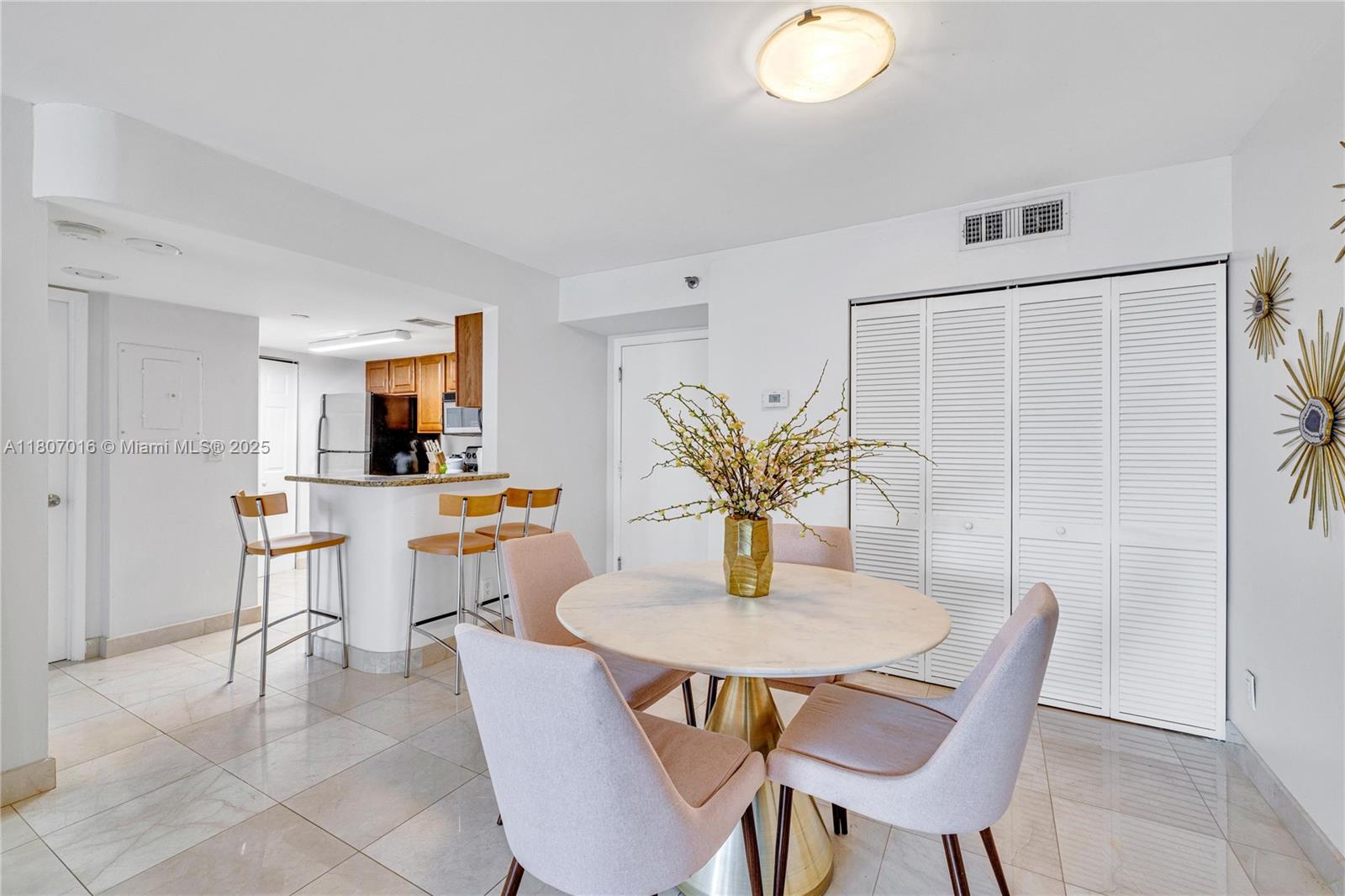 770 Claughton Island Dr #1409, Miami FL 33131