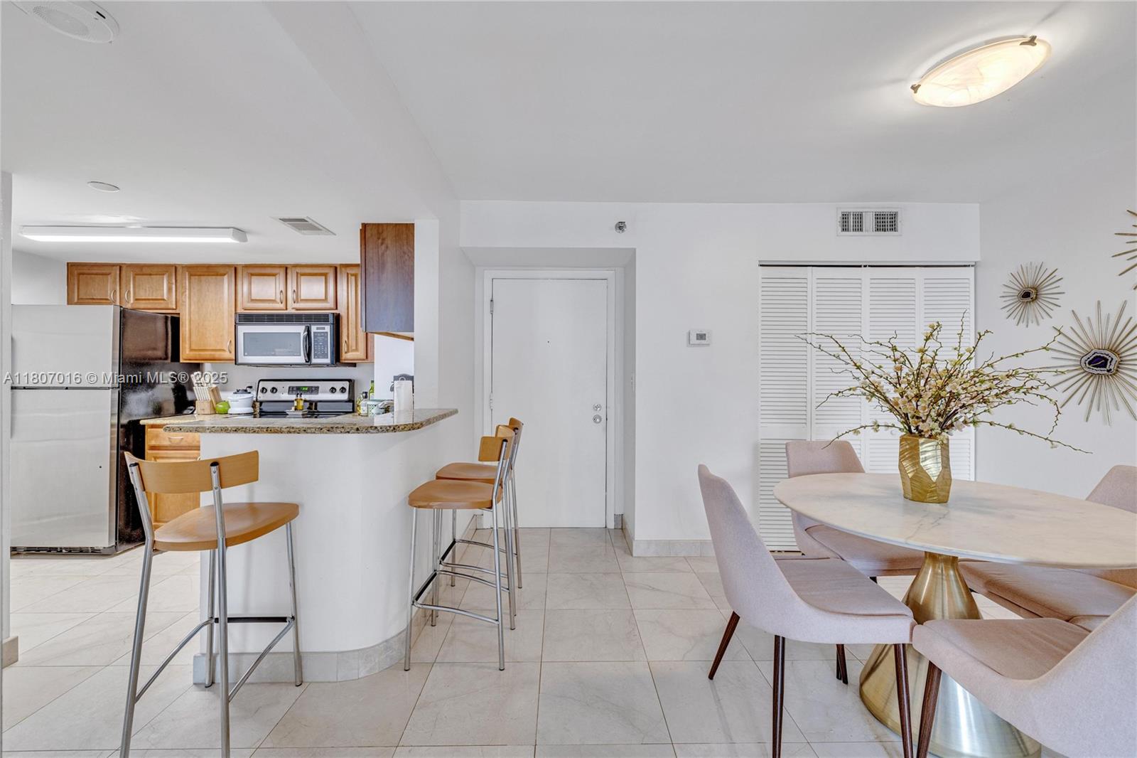 770 Claughton Island Dr #1409, Miami FL 33131