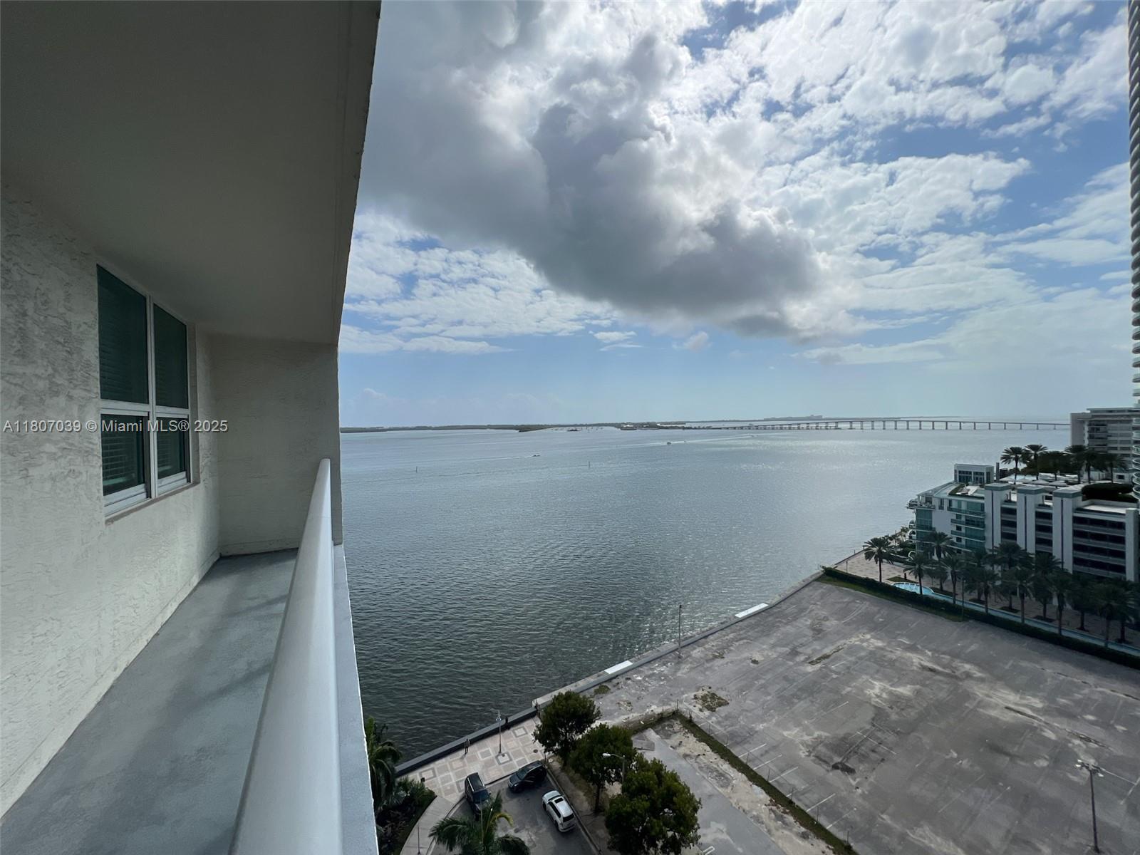 1155 Brickell Bay Dr #1505, Miami FL 33131