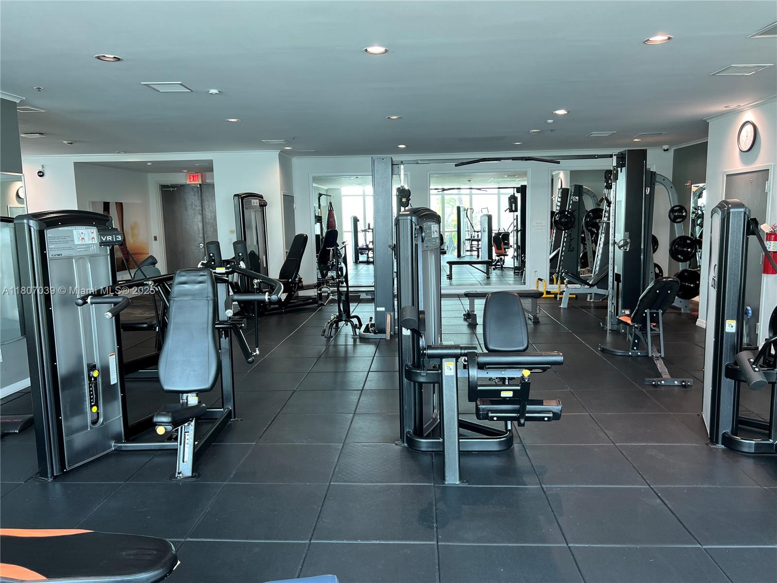 1155 Brickell Bay Dr #1505, Miami FL 33131