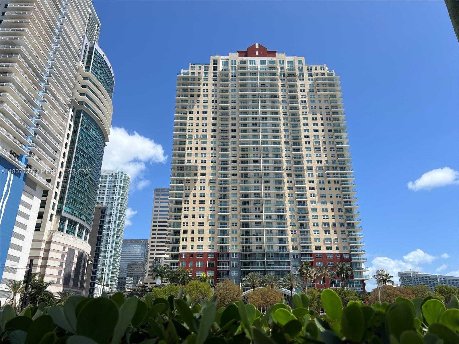 1155 Brickell Bay Dr #1505, Miami FL 33131