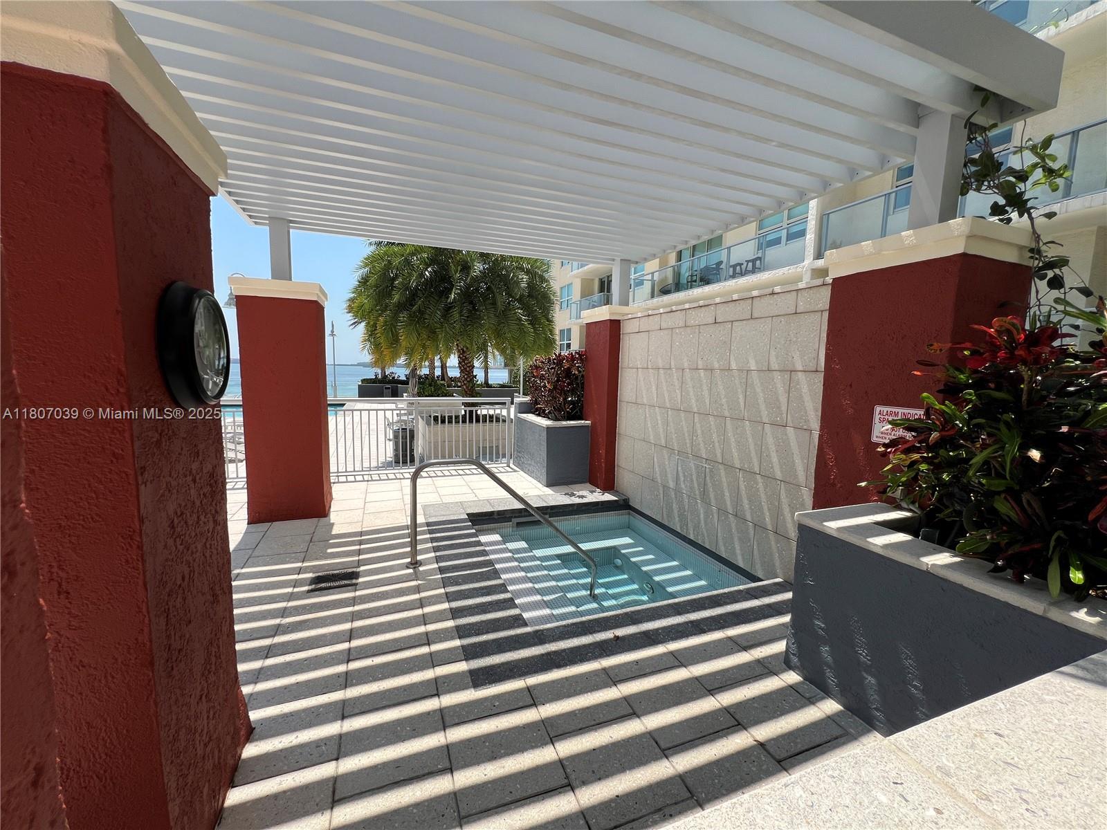 1155 Brickell Bay Dr #1505, Miami FL 33131