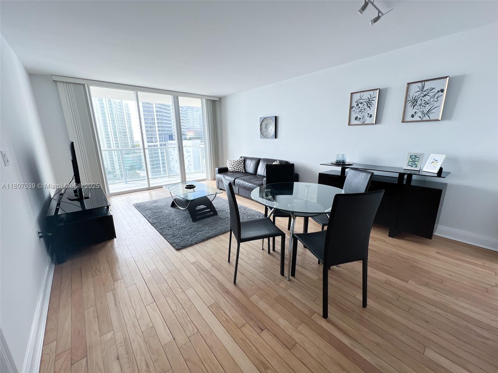 1155 Brickell Bay Dr #1505, Miami FL 33131