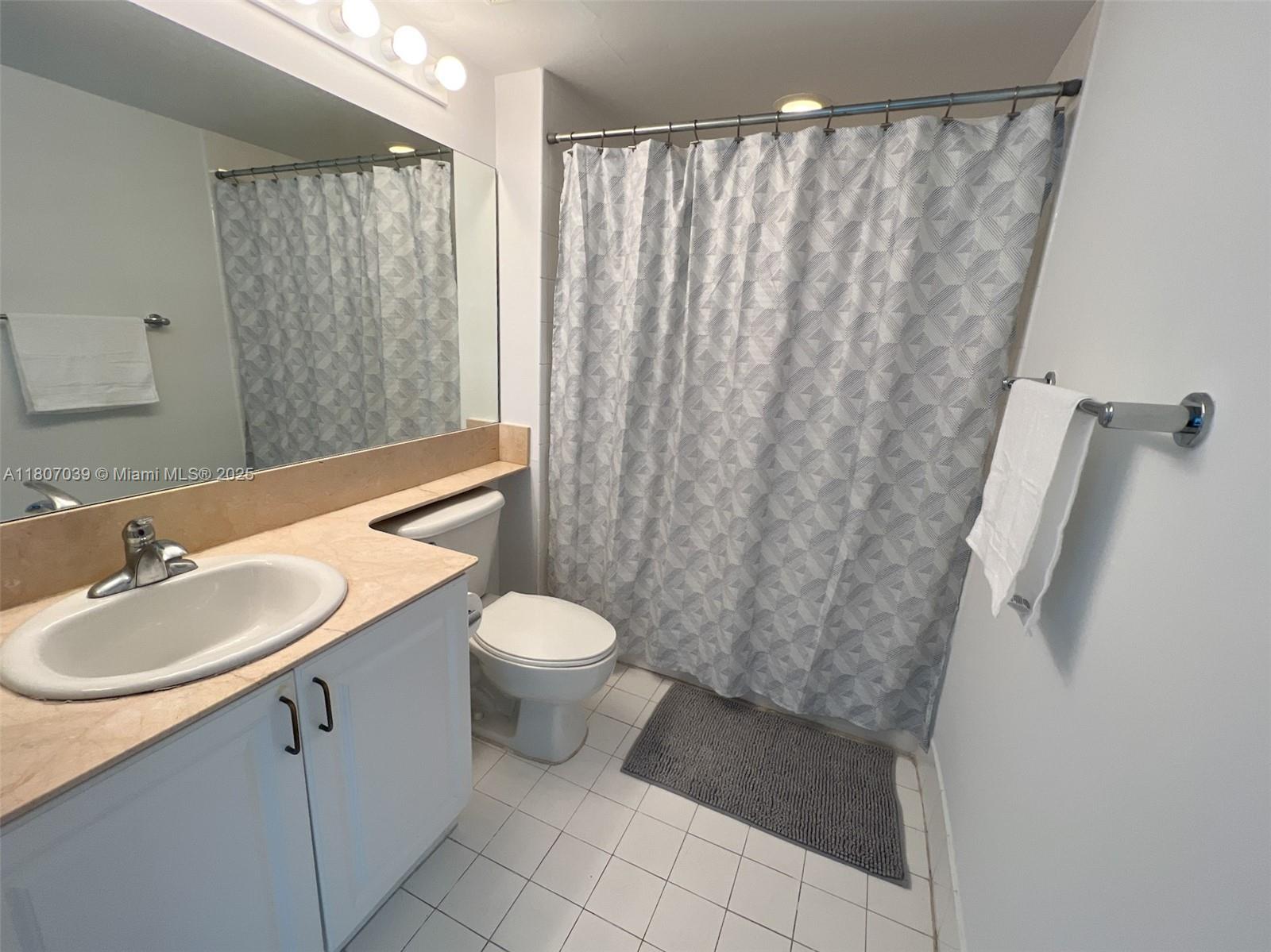1155 Brickell Bay Dr #1505, Miami FL 33131