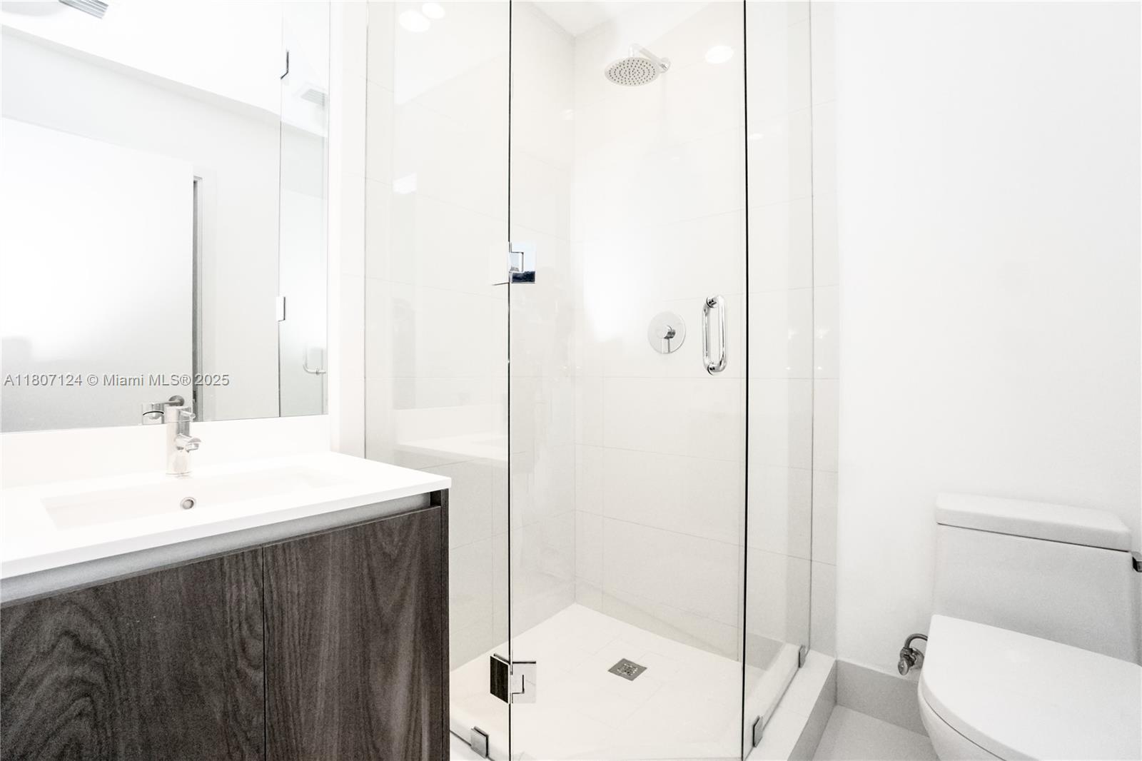 480 NE 31st St #2906, Miami FL 33137