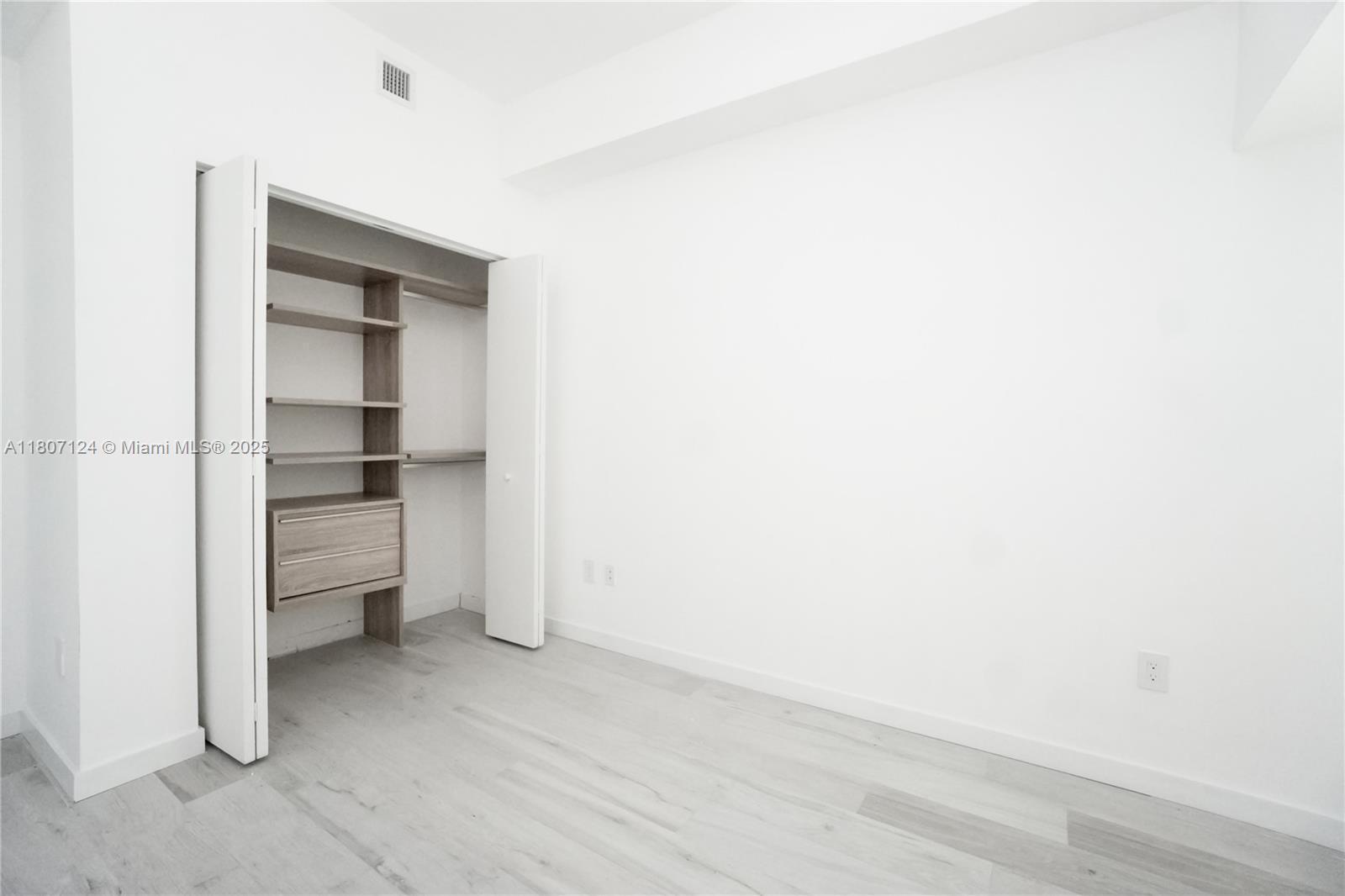 480 NE 31st St #2906, Miami FL 33137