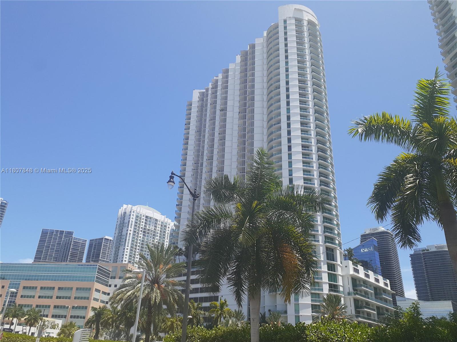 350 S Miami Ave #3708, Miami FL 33130