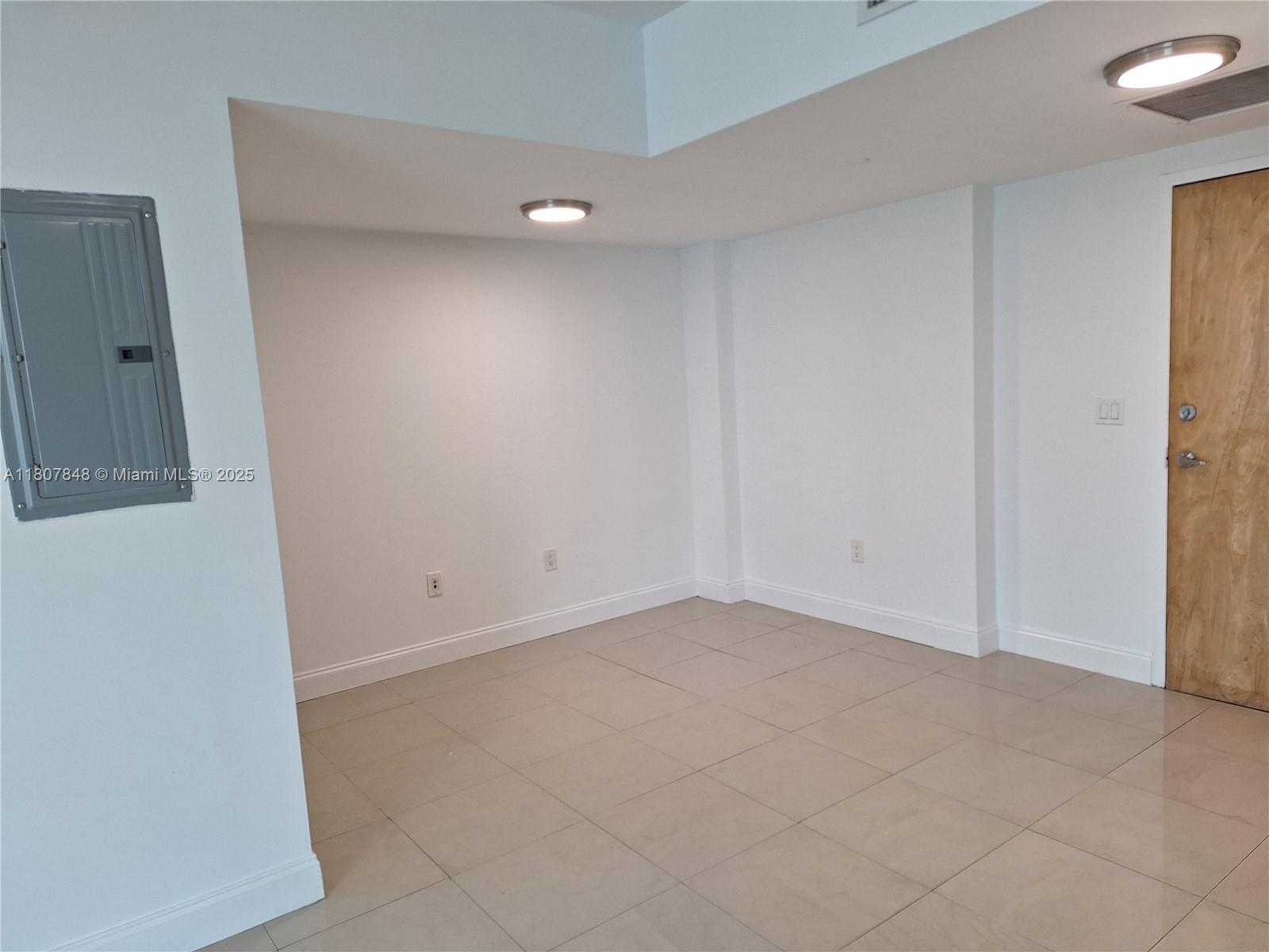 350 S Miami Ave #3708, Miami FL 33130