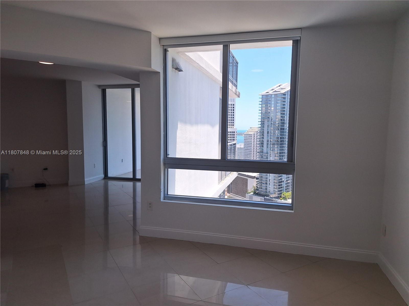 350 S Miami Ave #3708, Miami FL 33130