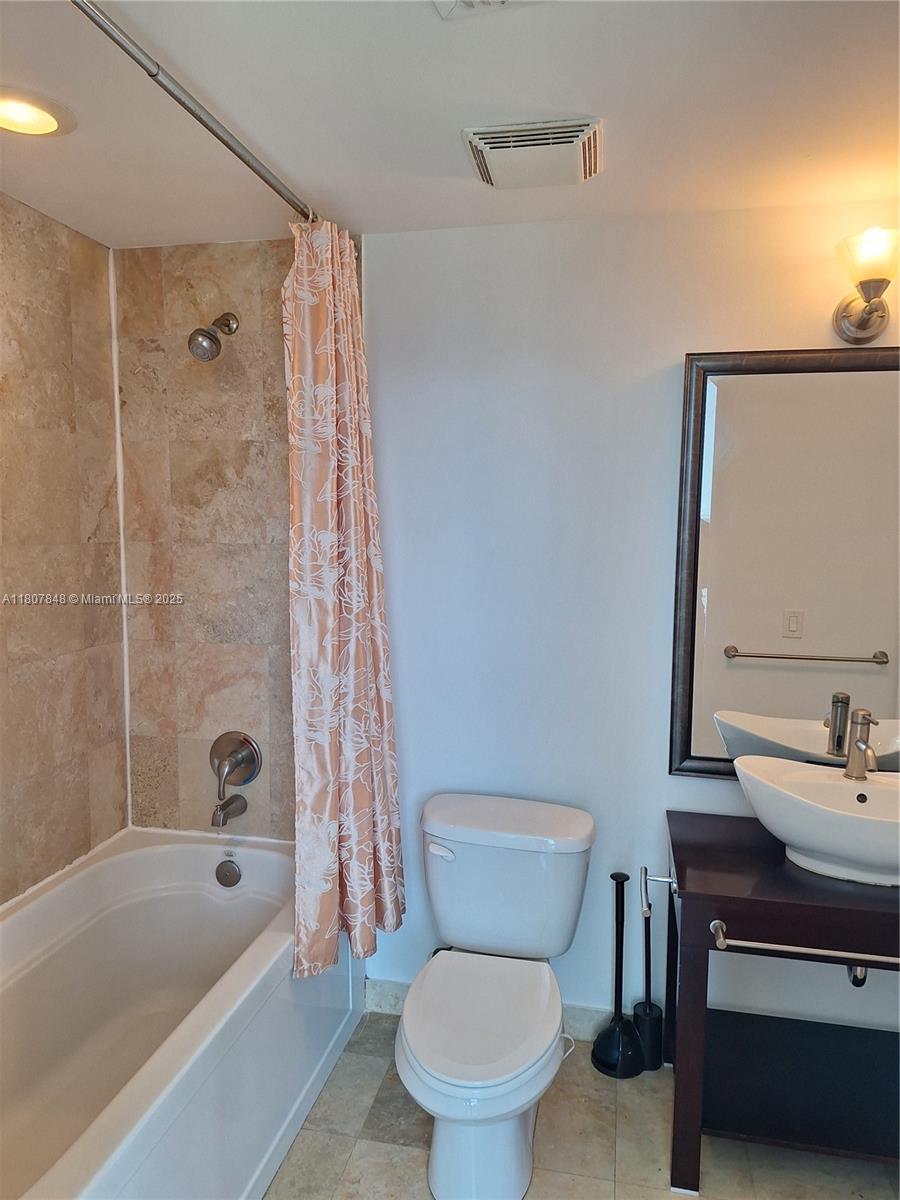 350 S Miami Ave #3708, Miami FL 33130