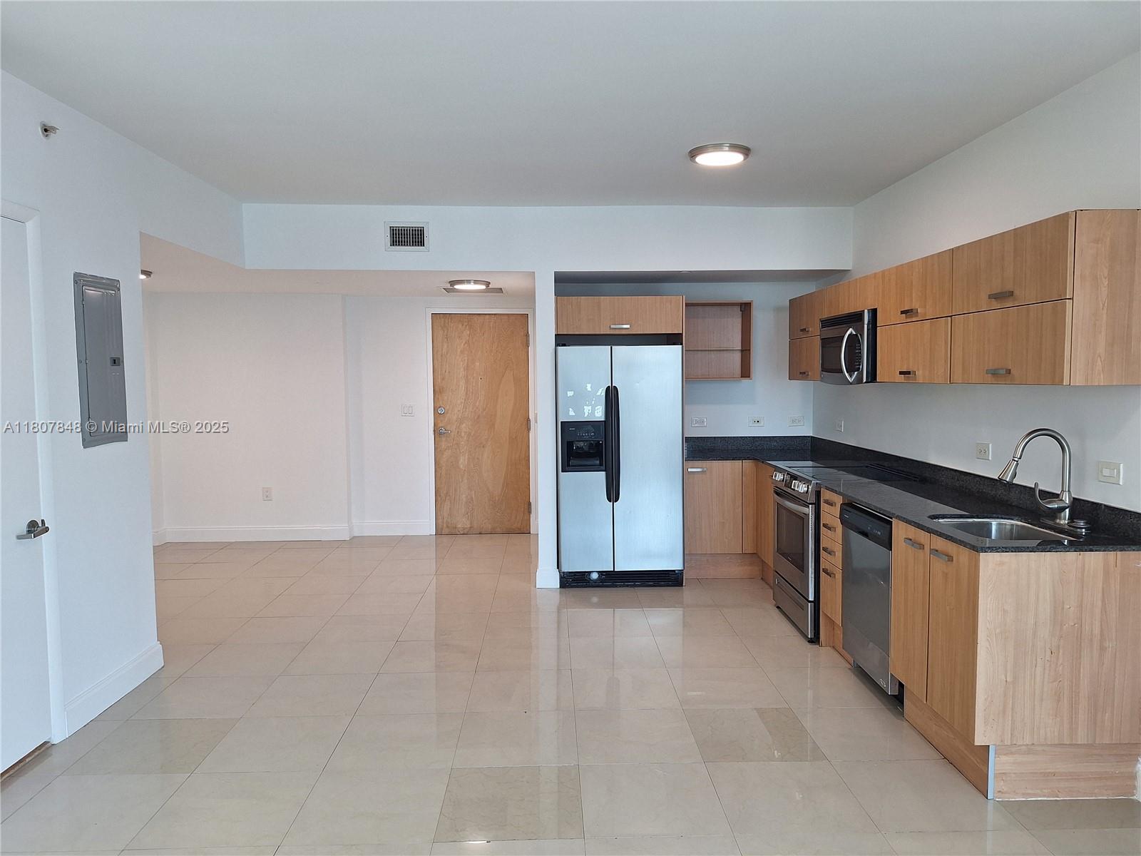350 S Miami Ave #3708, Miami FL 33130