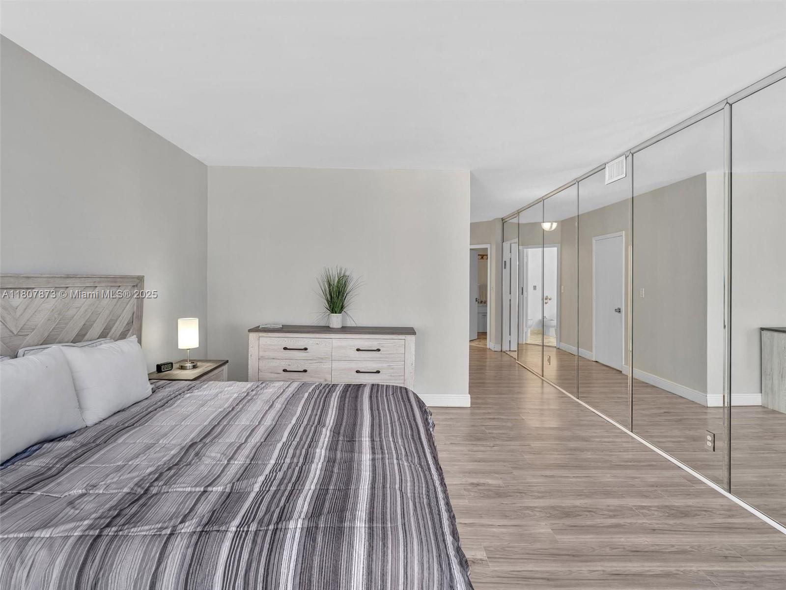 10155 Collins Ave #408, Bal Harbour FL 33154