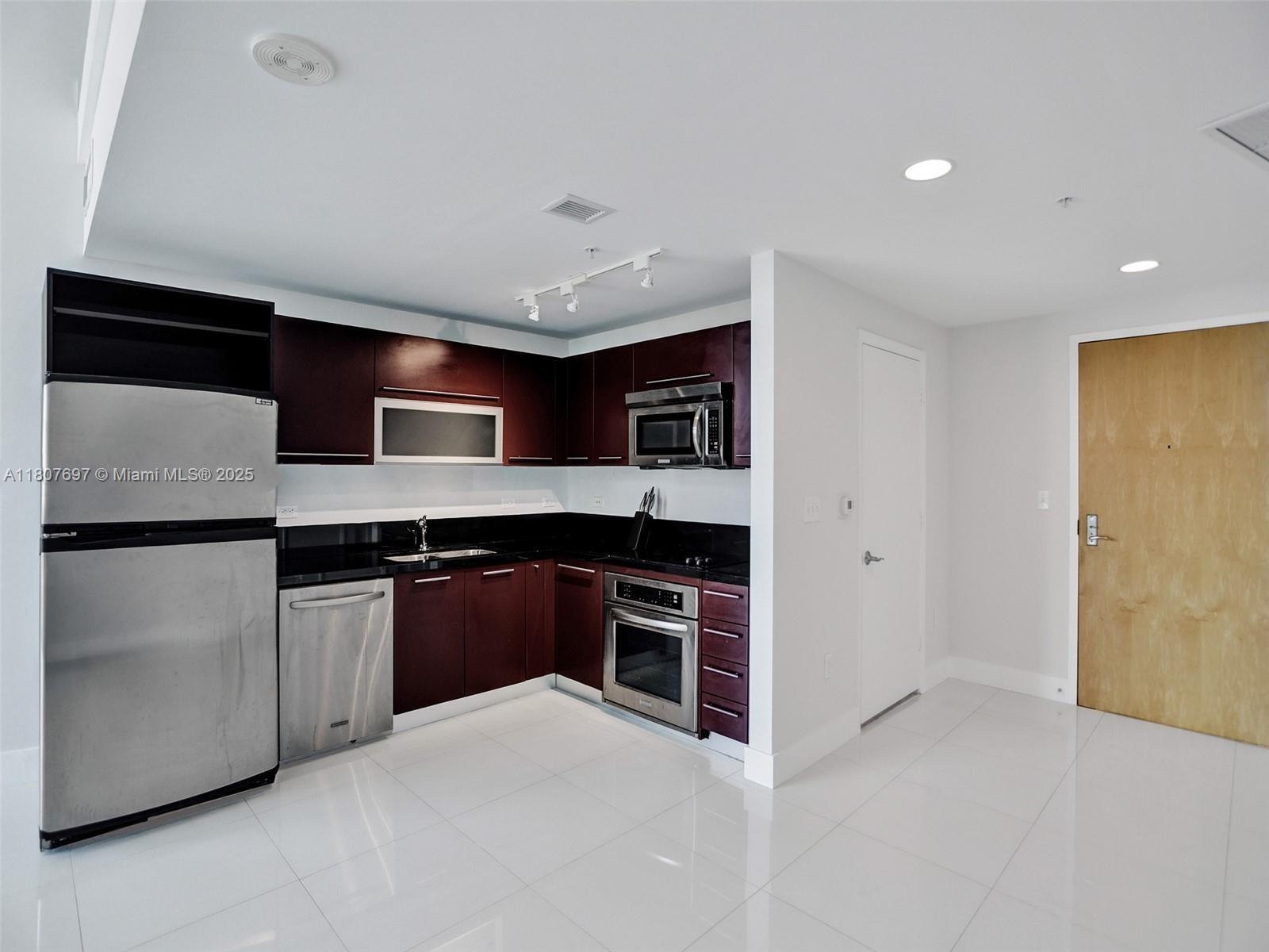 244 Biscayne Blvd #439, Miami FL 33132