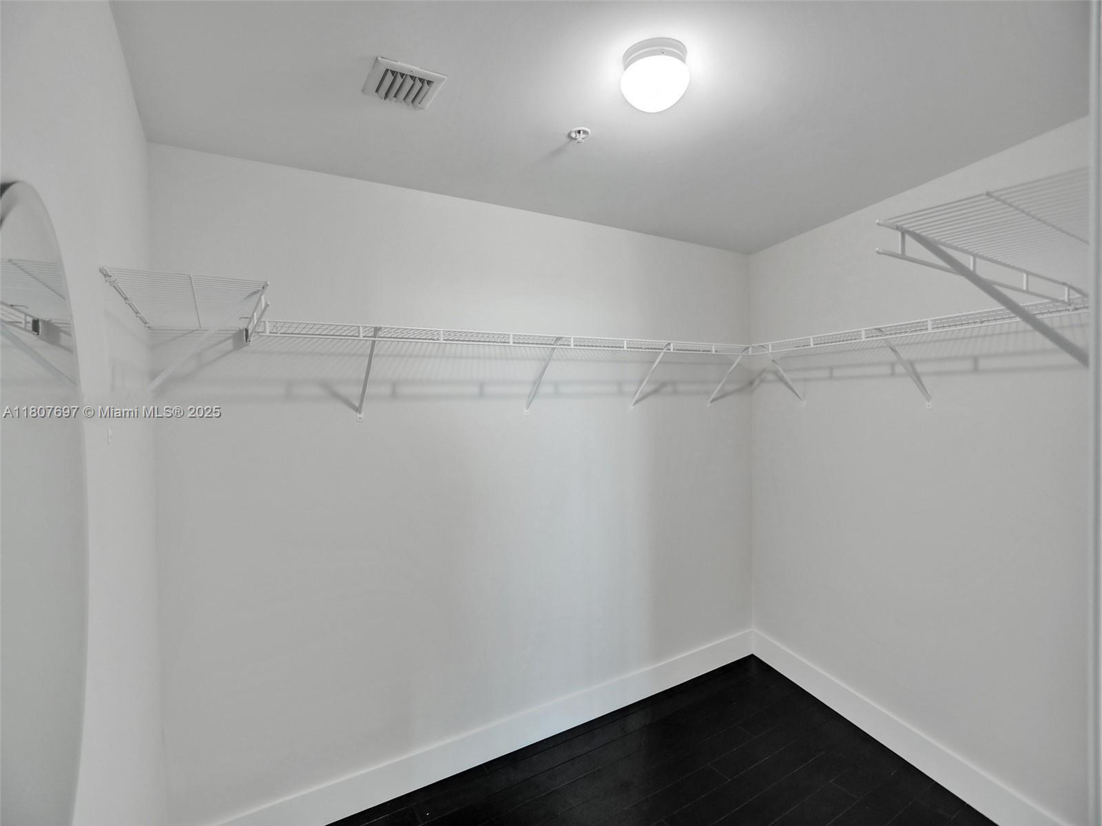 244 Biscayne Blvd #439, Miami FL 33132