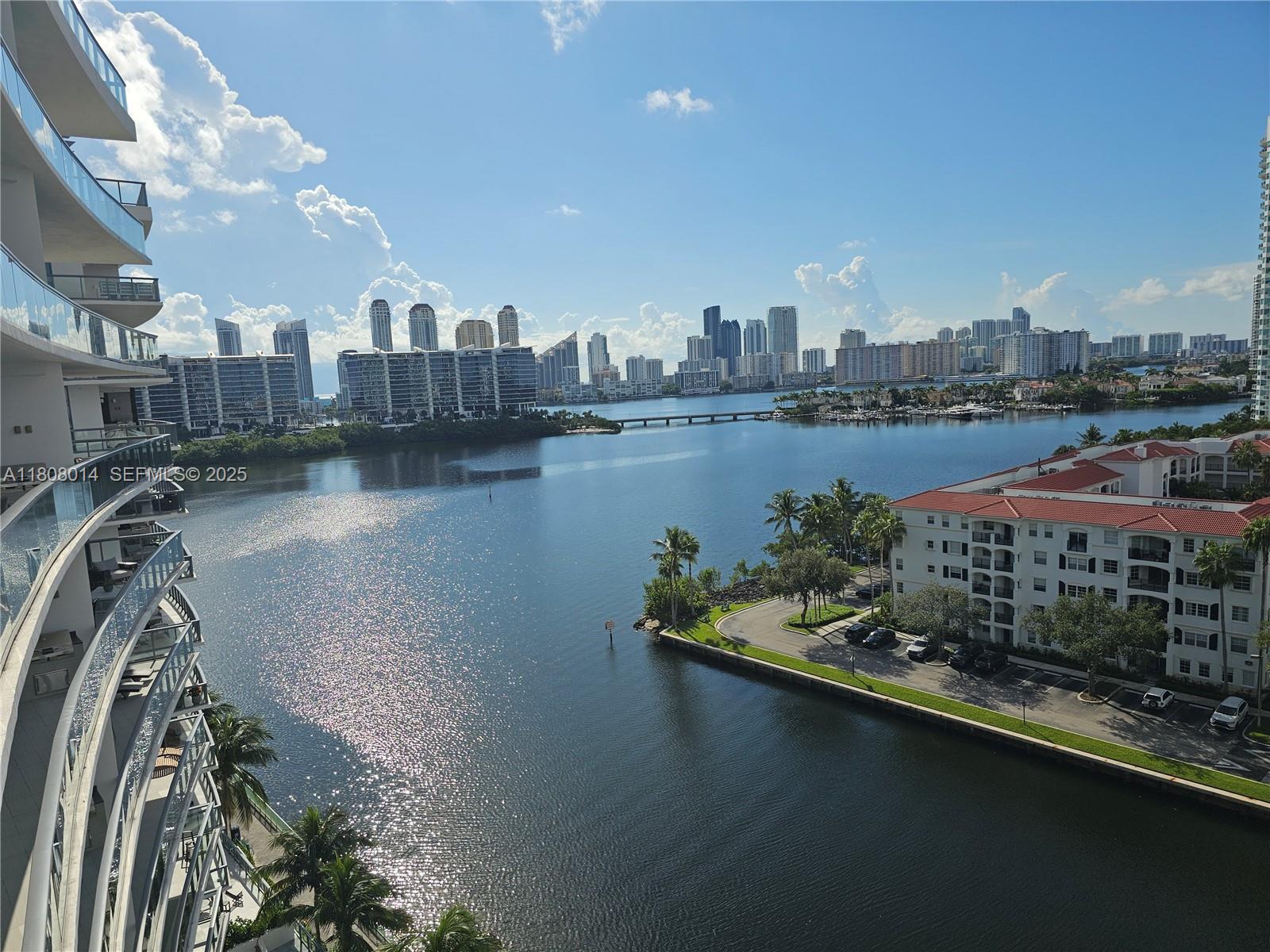 listing main picture