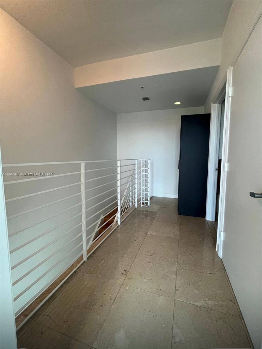 60 SW 13th St #1411, Miami FL 33130