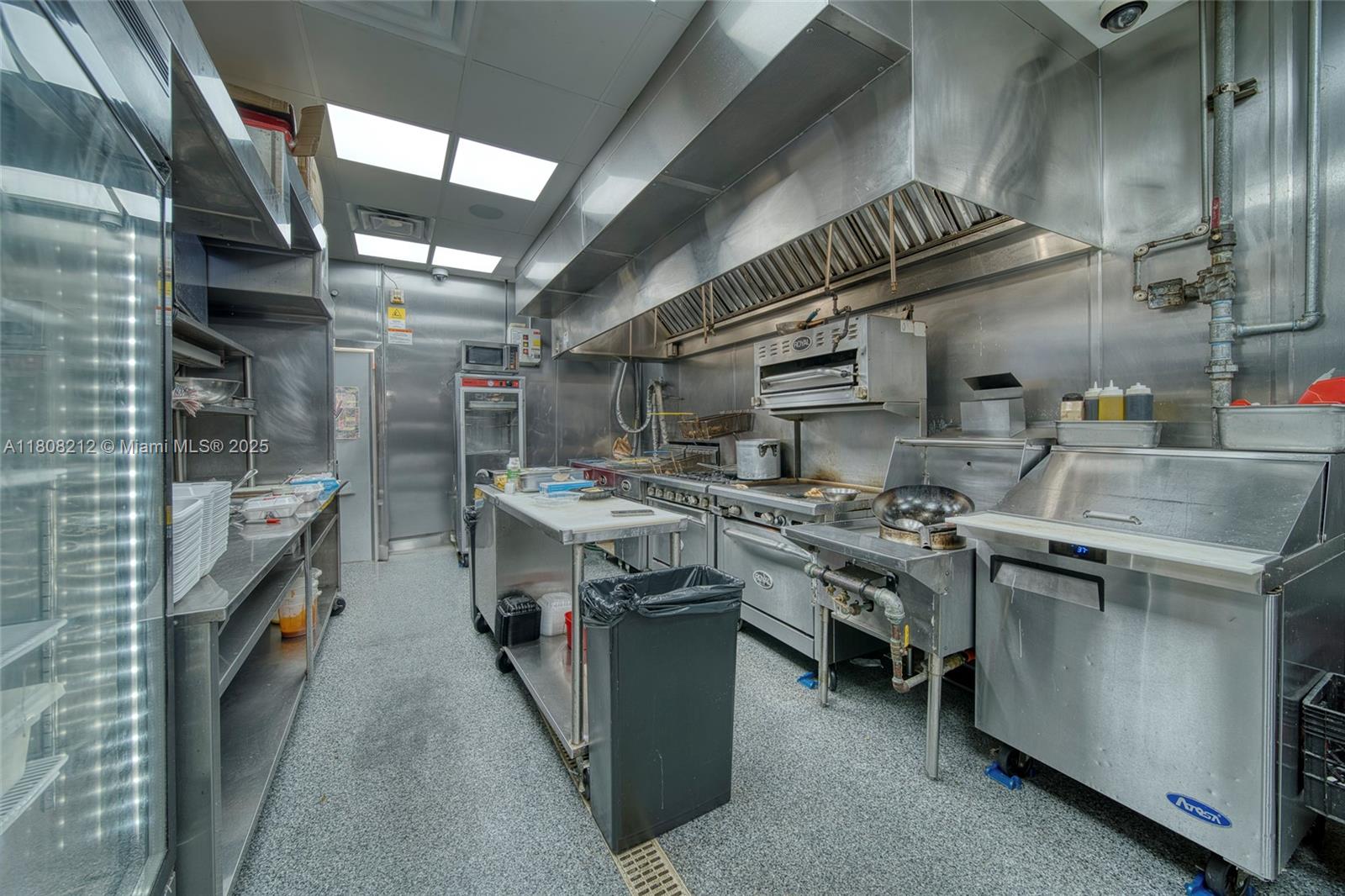 Completely Remodeled Restaurant On 184th Street Off The Turnpike