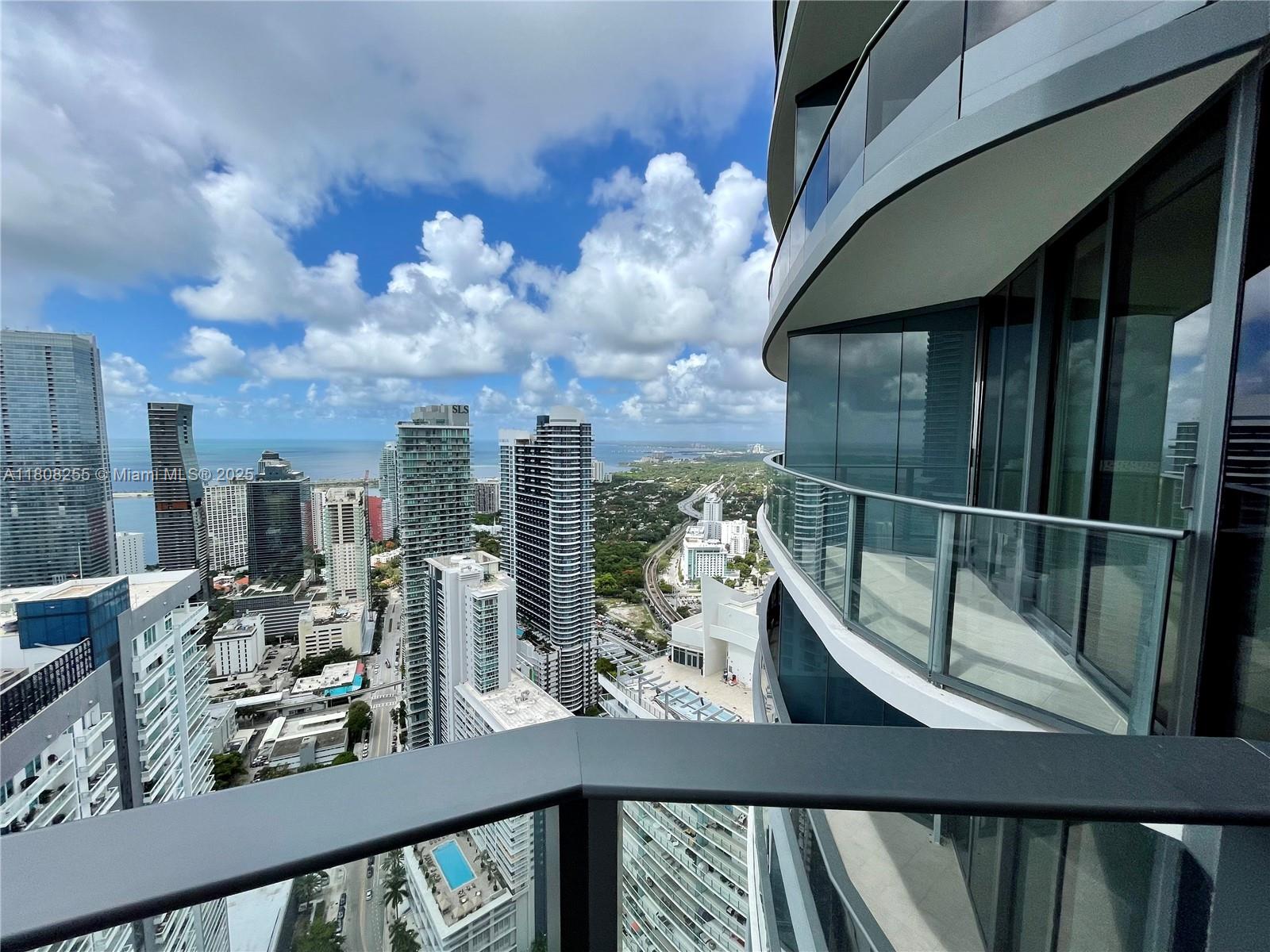 Miami FL 33131 - A11808255