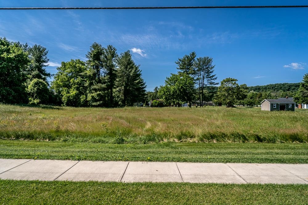 TBD 300 Block 3rd St