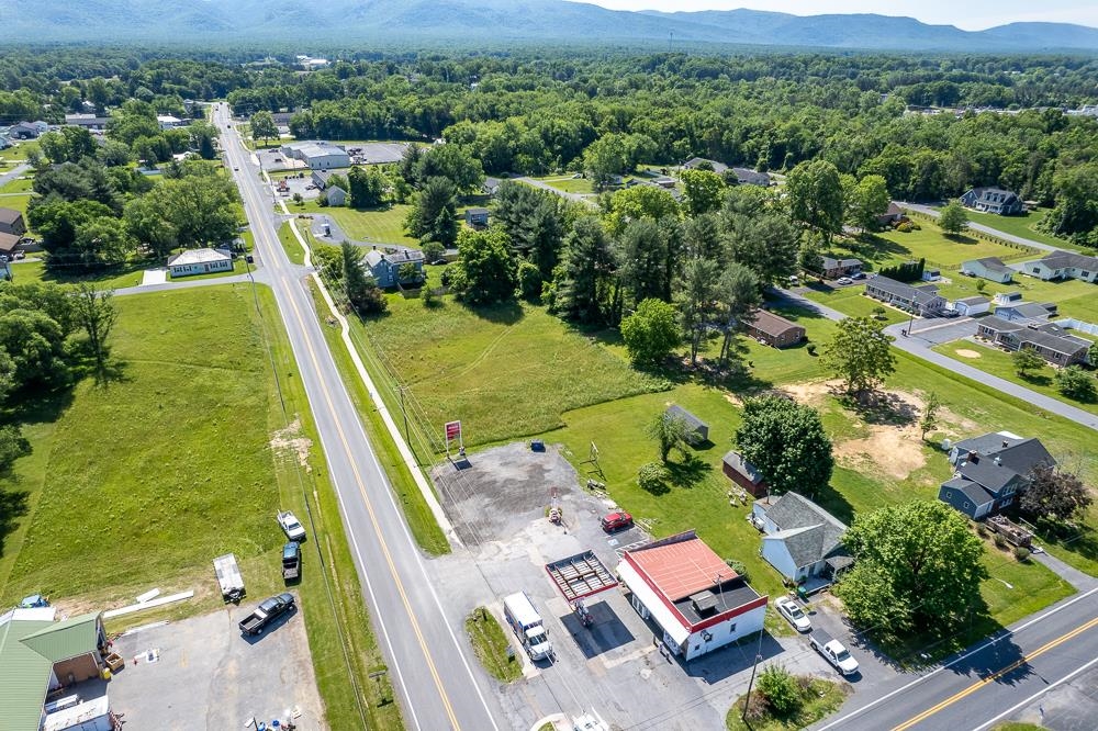 TBD 300 Block 3rd St