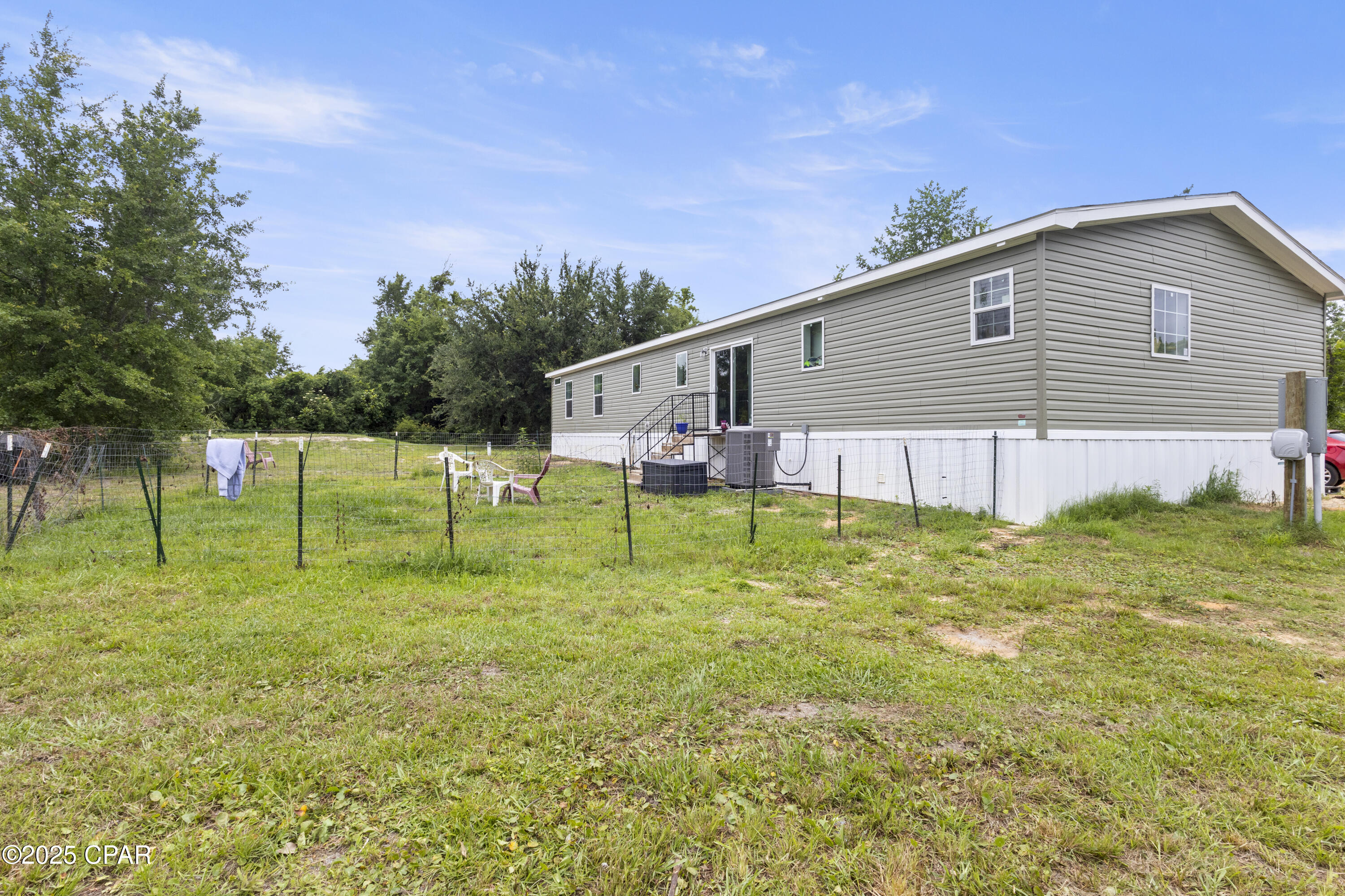 Image 7 For 327 Berthe Avenue