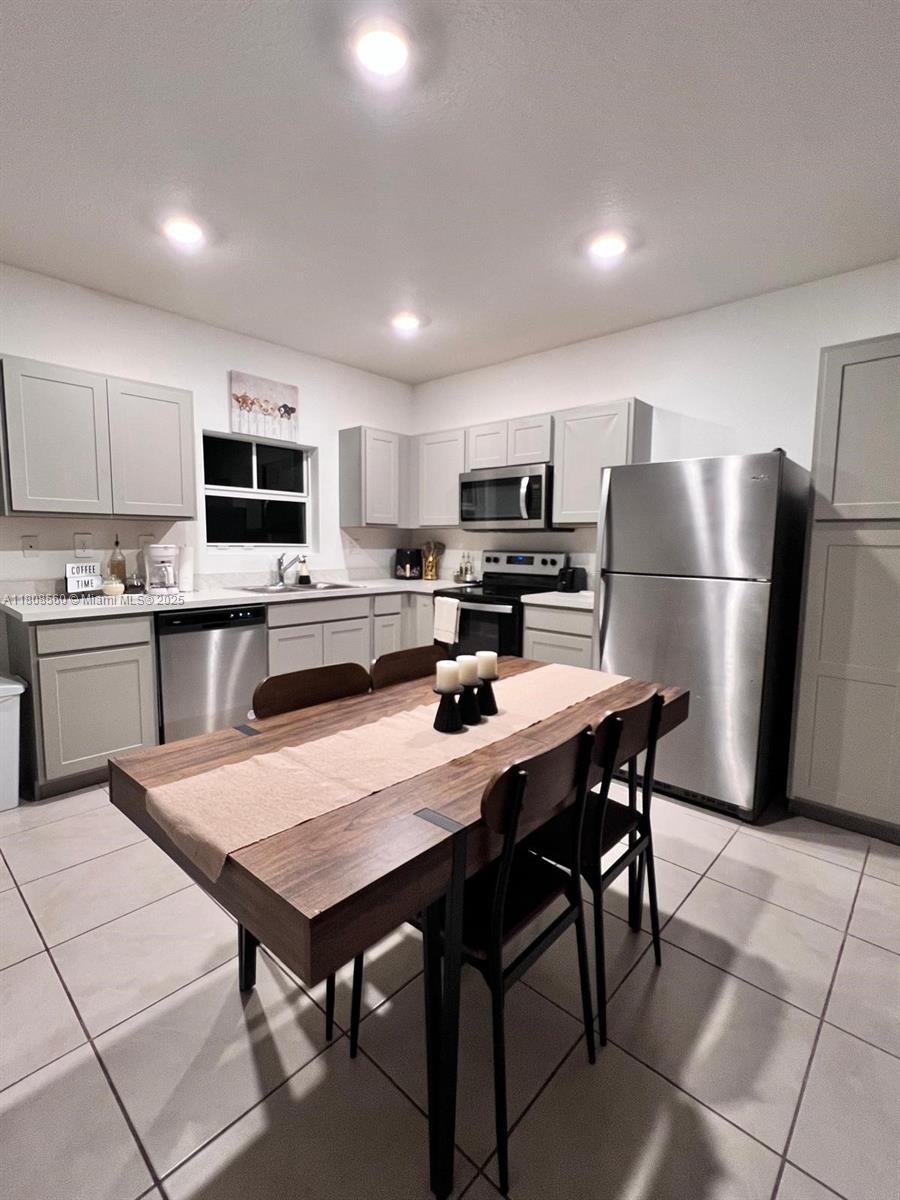 245 NE 3rd Ct, Florida City, Florida image 14