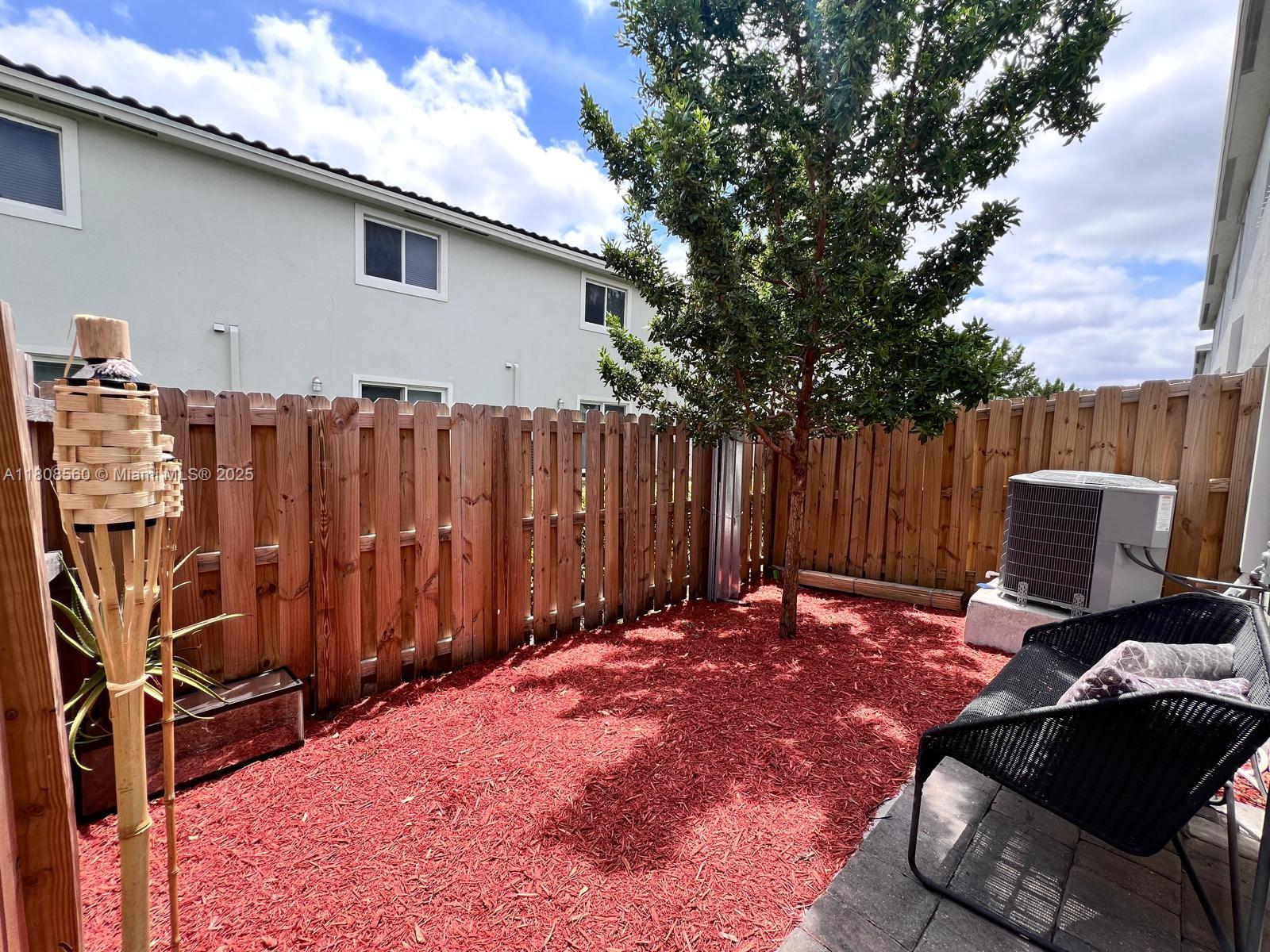 245 NE 3rd Ct, Florida City, Florida image 9