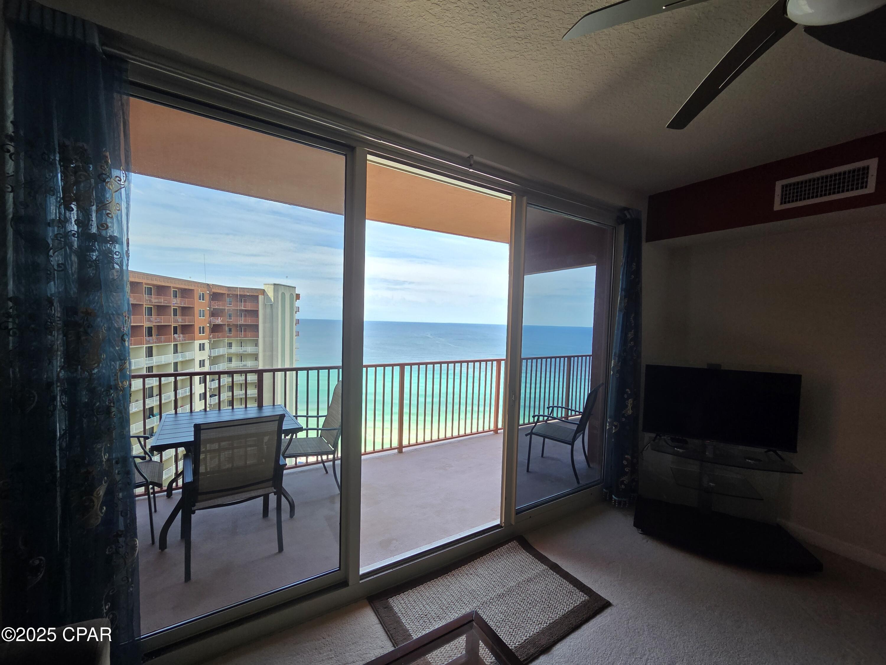 Image 4 For 9900 Thomas Drive 2216