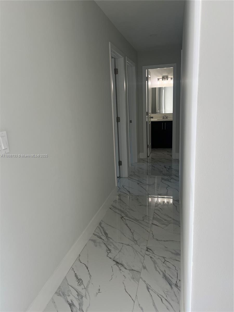 3924 NW 207th St Rd, Miami Gardens, Florida image 4
