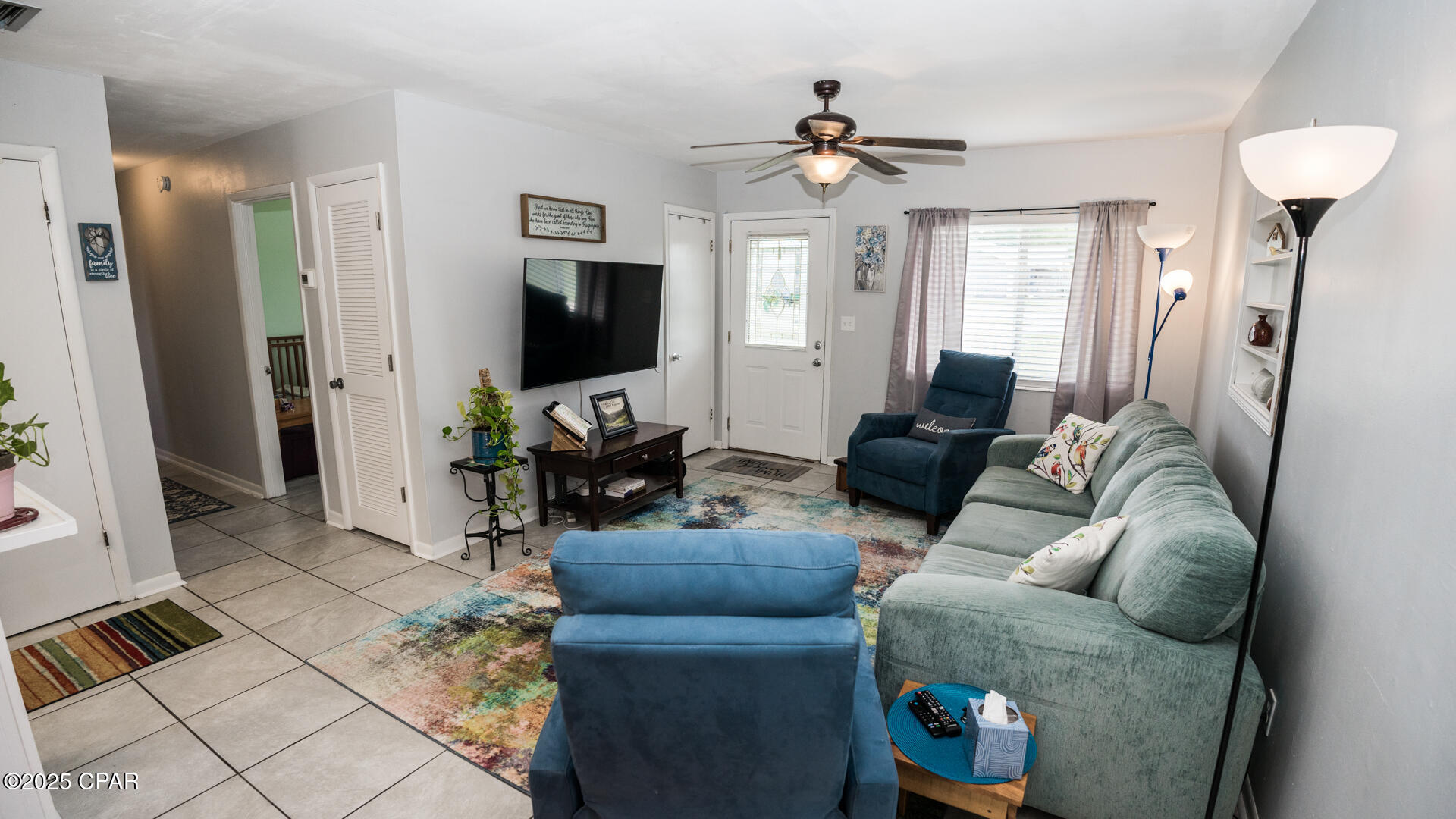 Image 3 For 2808 Garrison Avenue