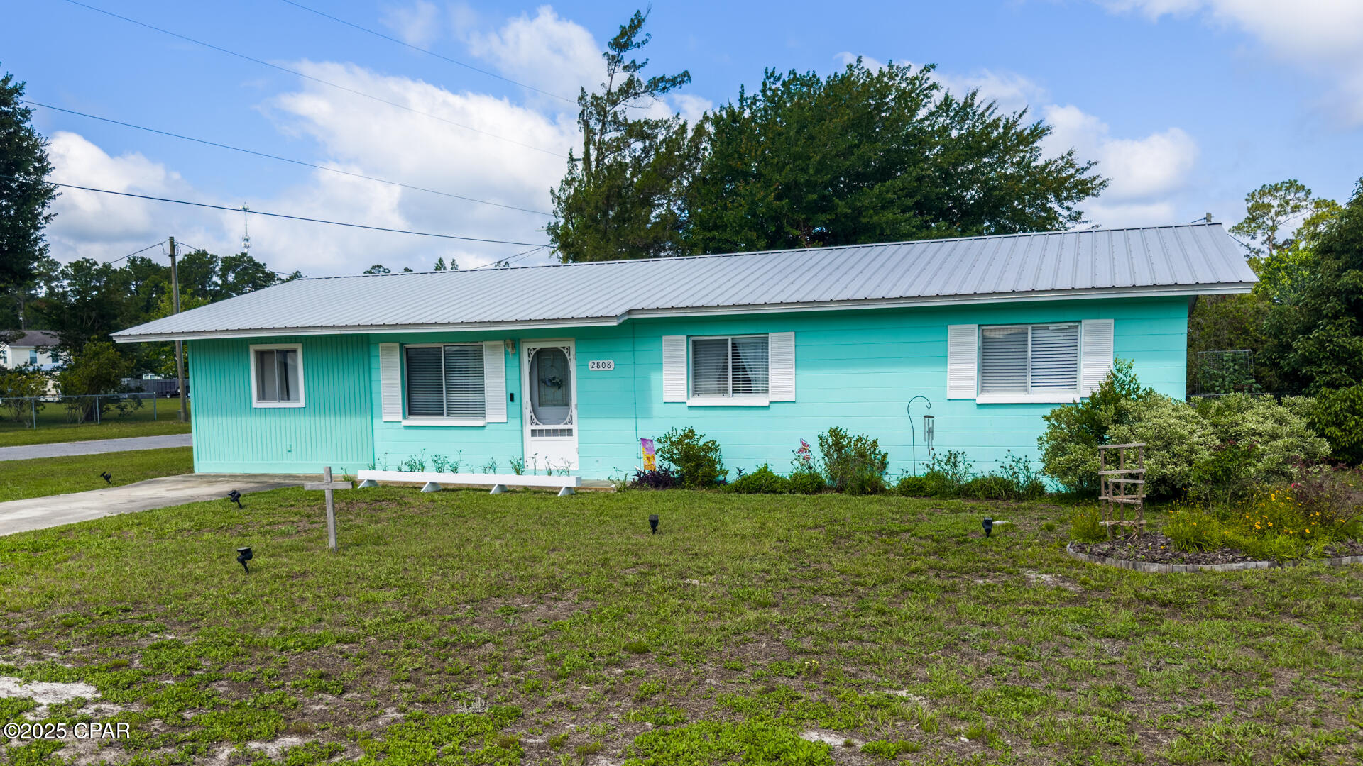 Image 41 For 2808 Garrison Avenue