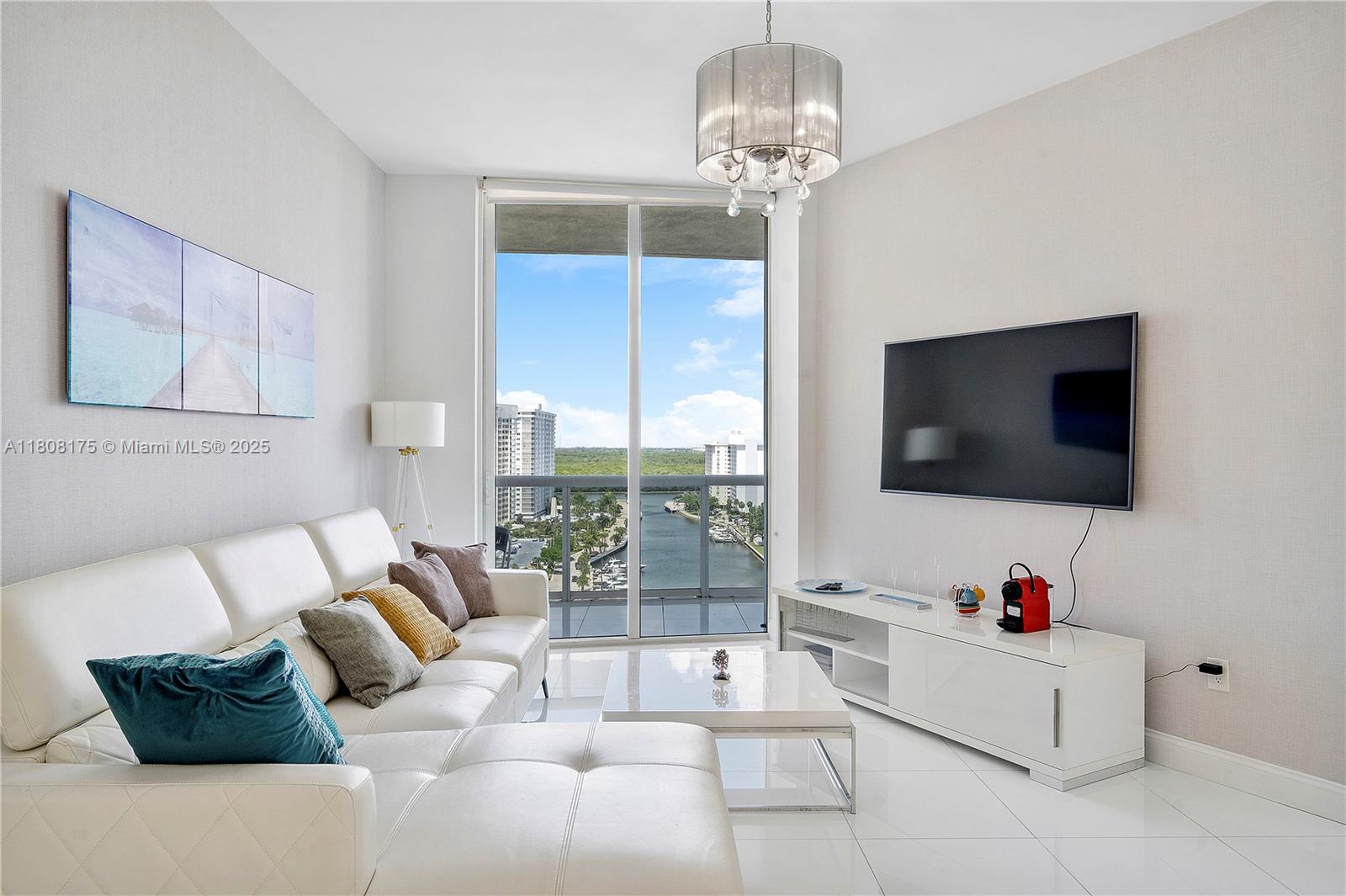 15811 Collins Ave #1205, Sunny Isles Beach FL 33160