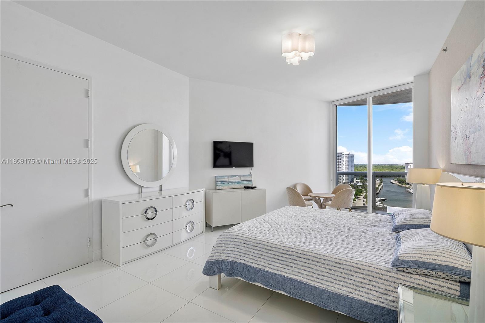 15811 Collins Ave #1205, Sunny Isles Beach FL 33160