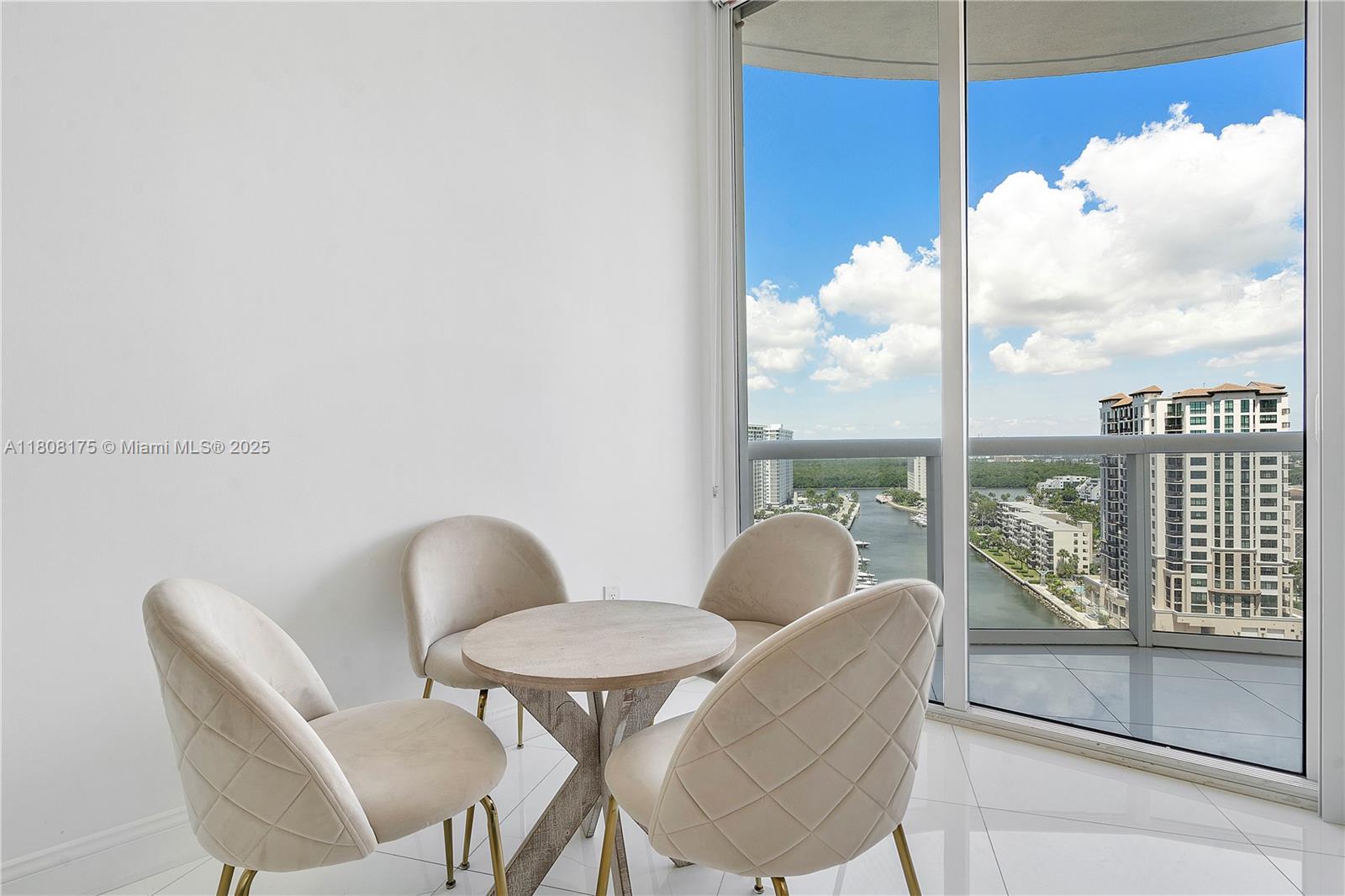 15811 Collins Ave #1205, Sunny Isles Beach FL 33160