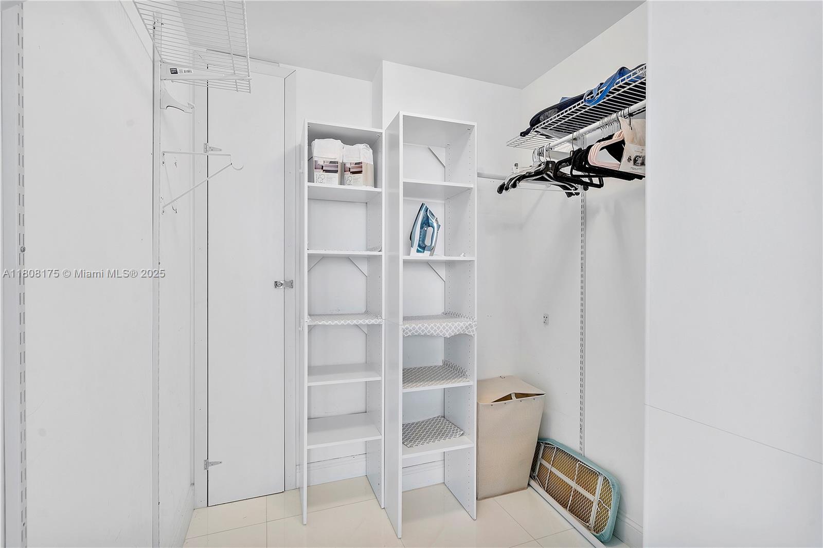 15811 Collins Ave #1205, Sunny Isles Beach FL 33160