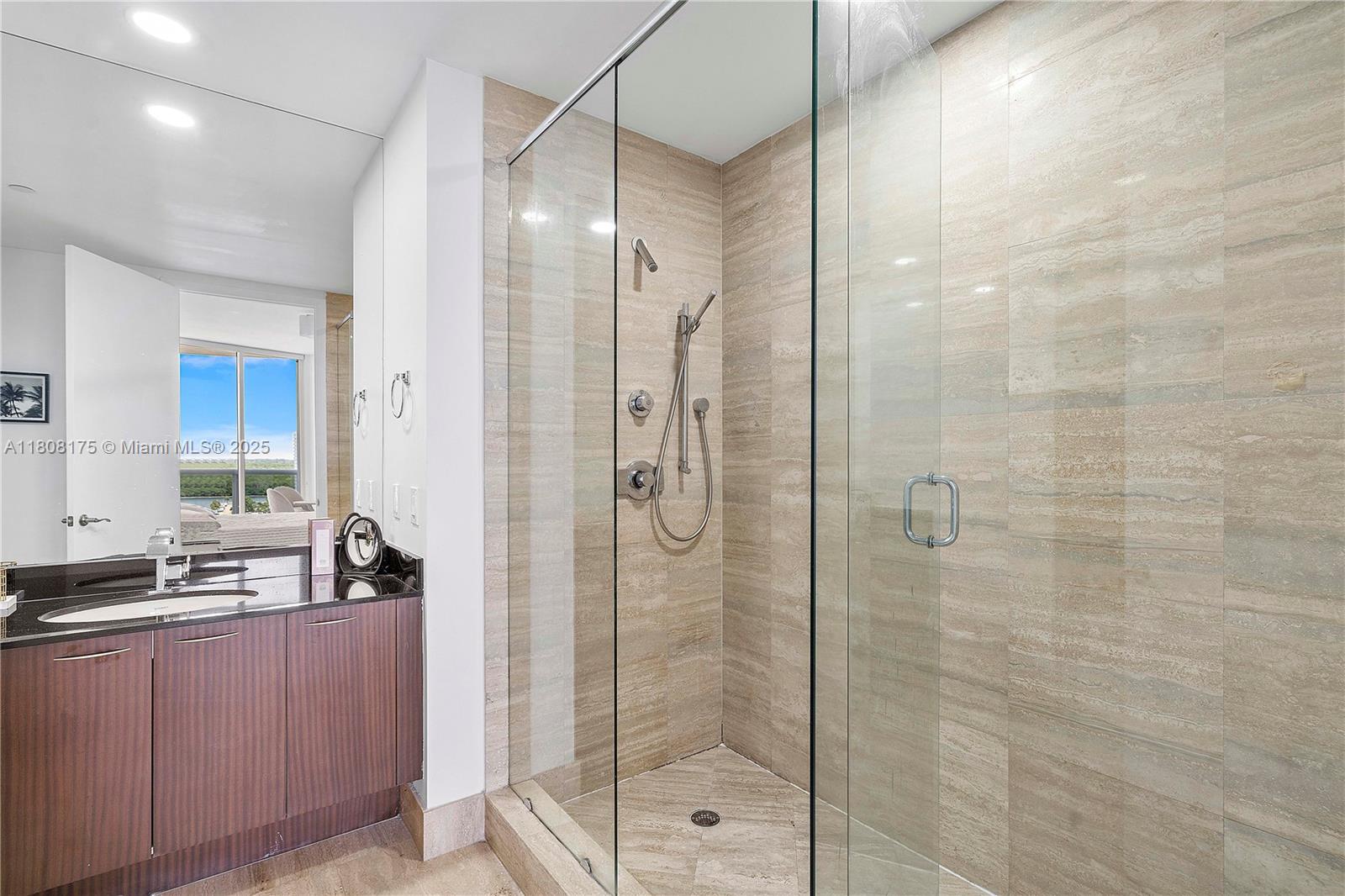 15811 Collins Ave #1205, Sunny Isles Beach FL 33160