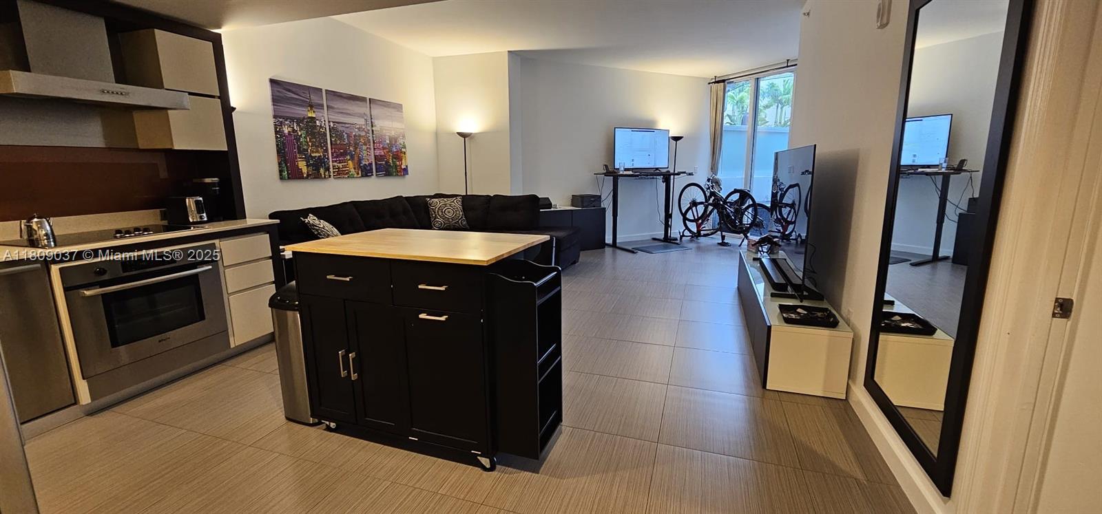 2155 Washington Ct #108, Miami Beach FL 33139