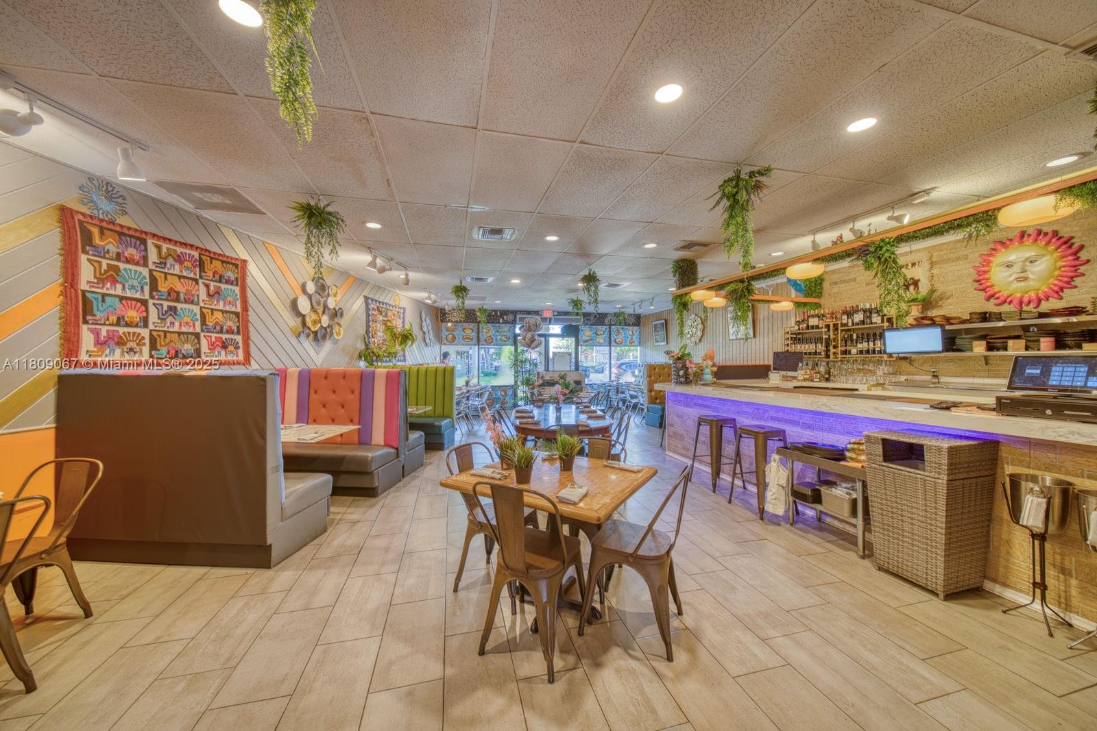 Full Service Restaurant For Sale In The Crossings With Outdoor Terrace