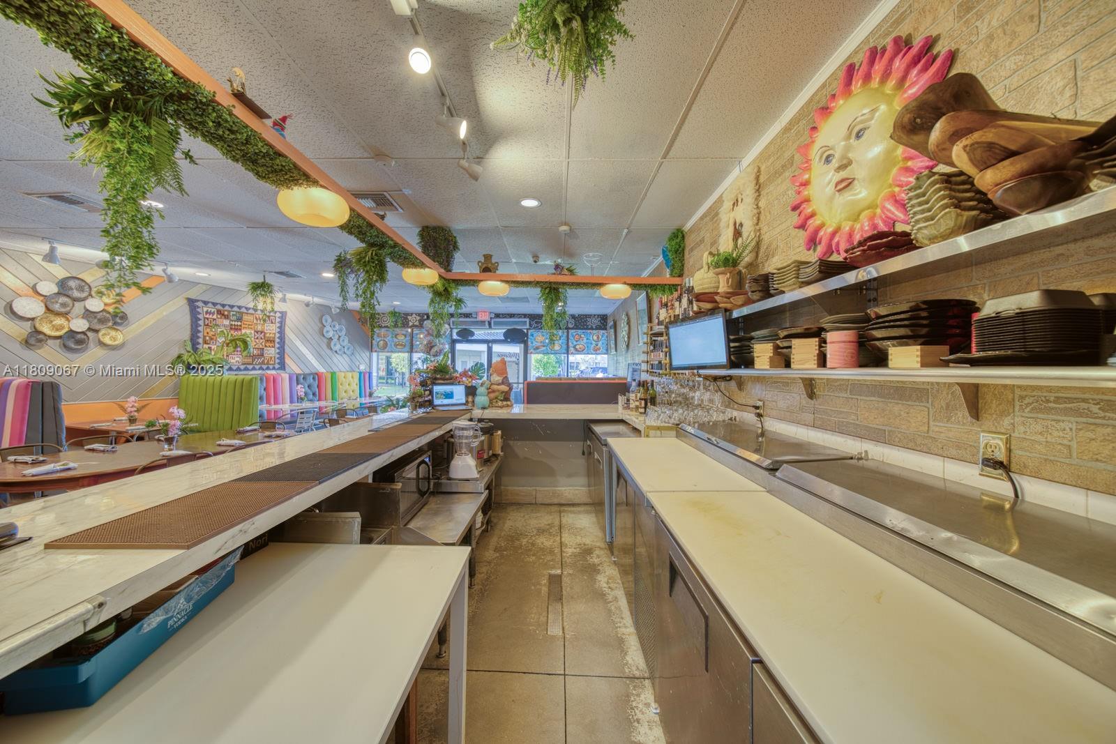 Full Service Restaurant For Sale In The Crossings With Outdoor Terrace