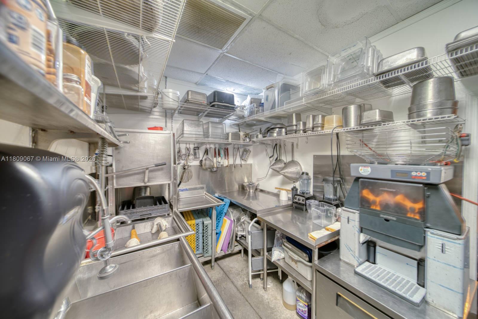 Full Service Restaurant For Sale In The Crossings With Outdoor Terrace