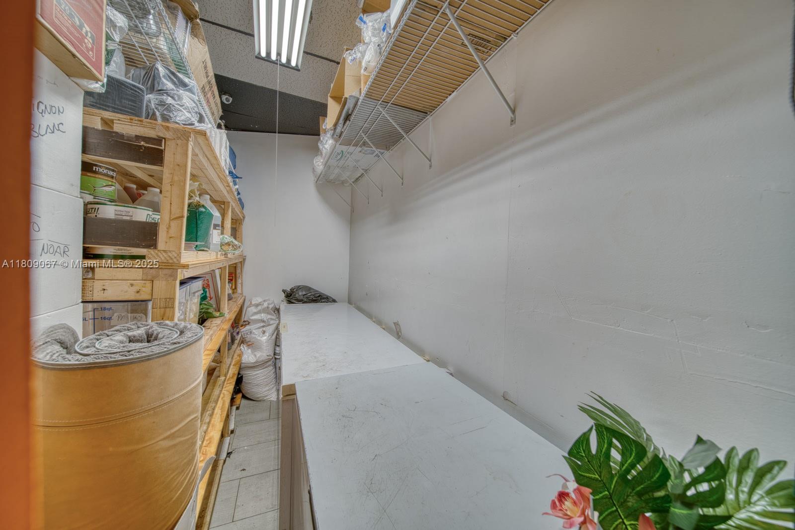 Full Service Restaurant For Sale In The Crossings With Outdoor Terrace