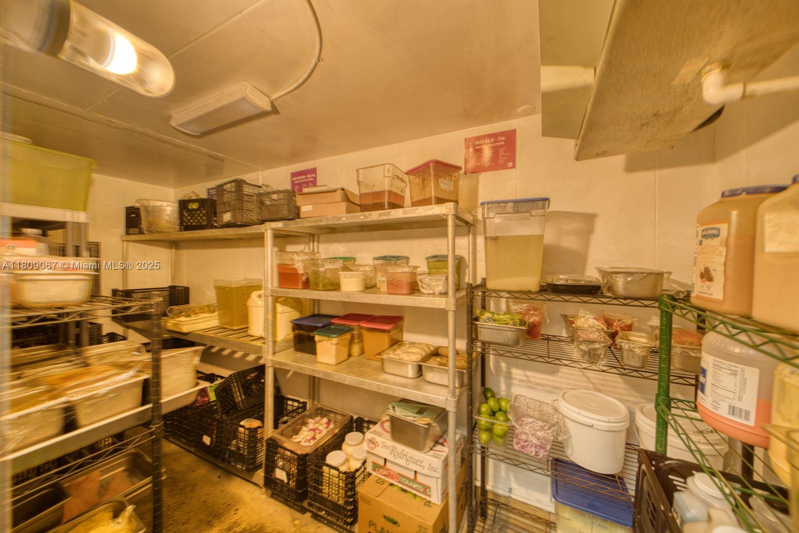 Full Service Restaurant For Sale In The Crossings With Outdoor Terrace