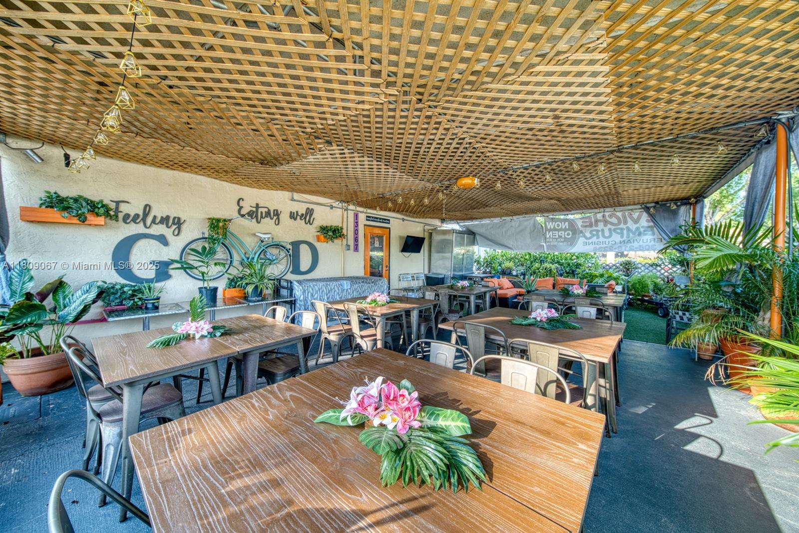 Full Service Restaurant For Sale In The Crossings With Outdoor Terrace