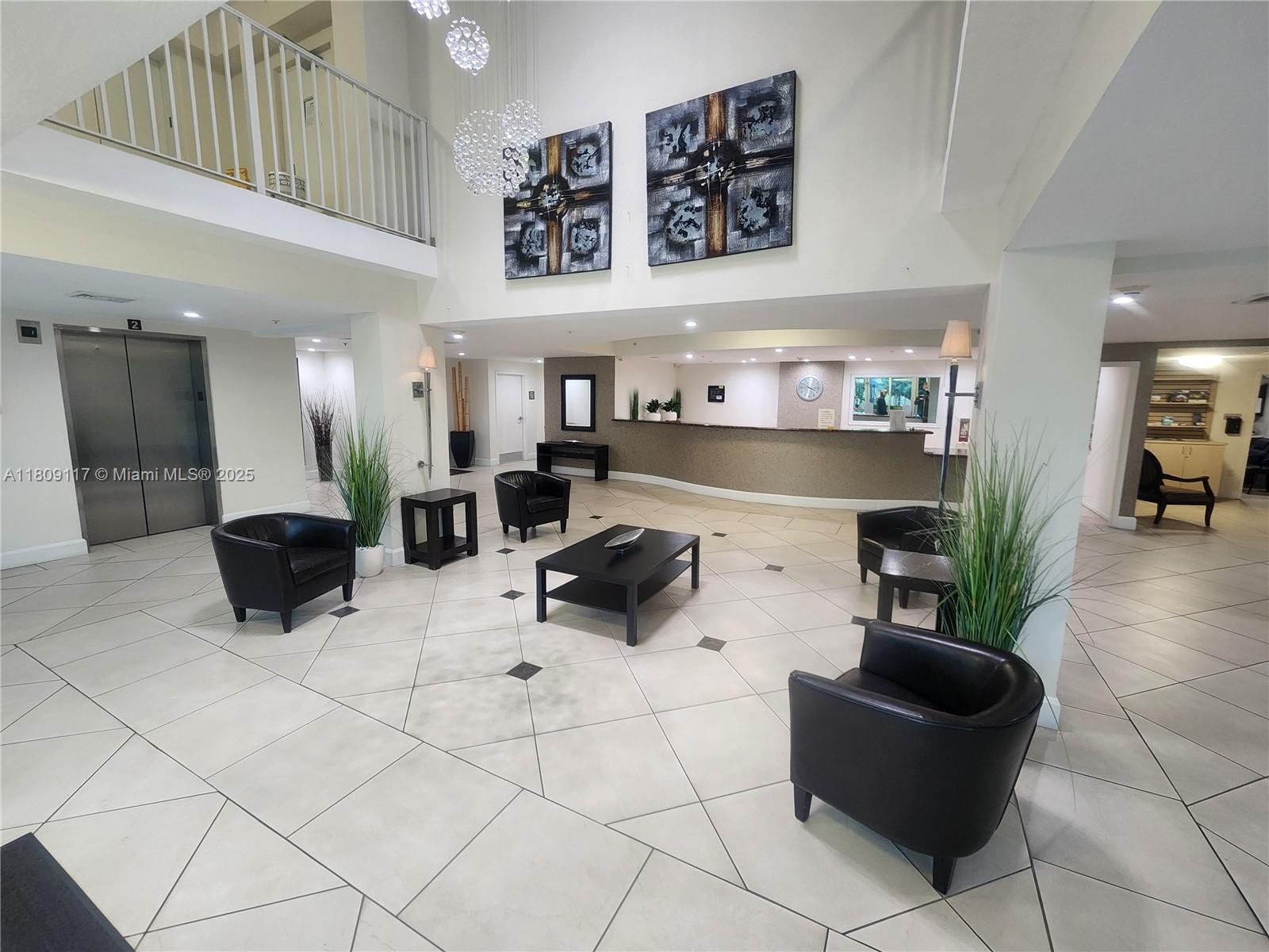 Marina Bay Club Condo Hot