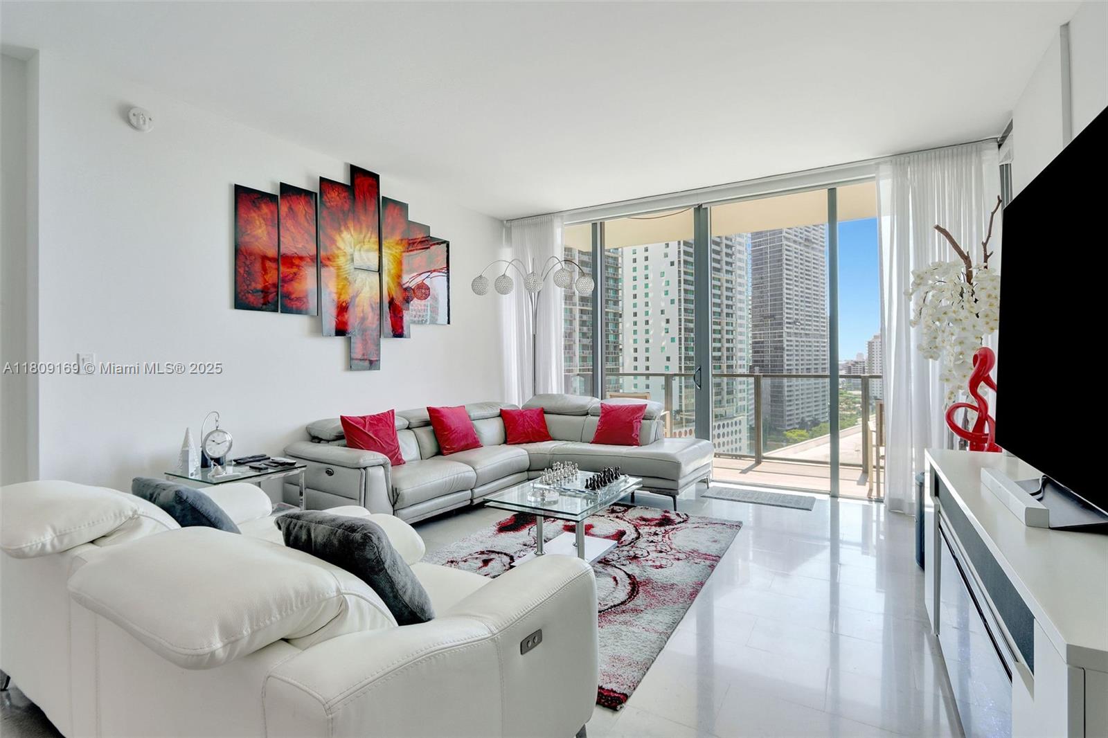 Apartamento à Venda em Miami, FL