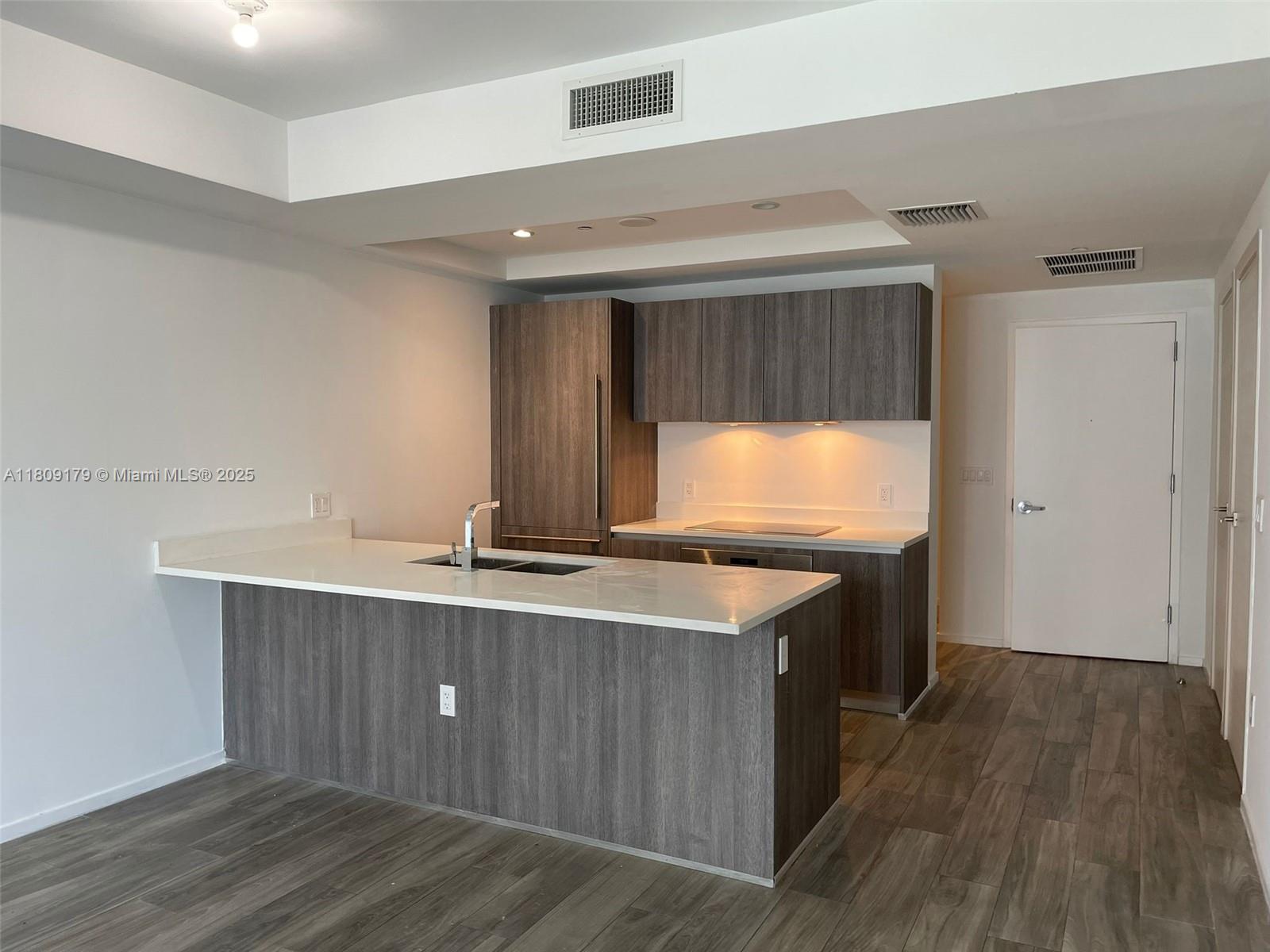 801 S Miami Ave #1202, Miami FL 33130