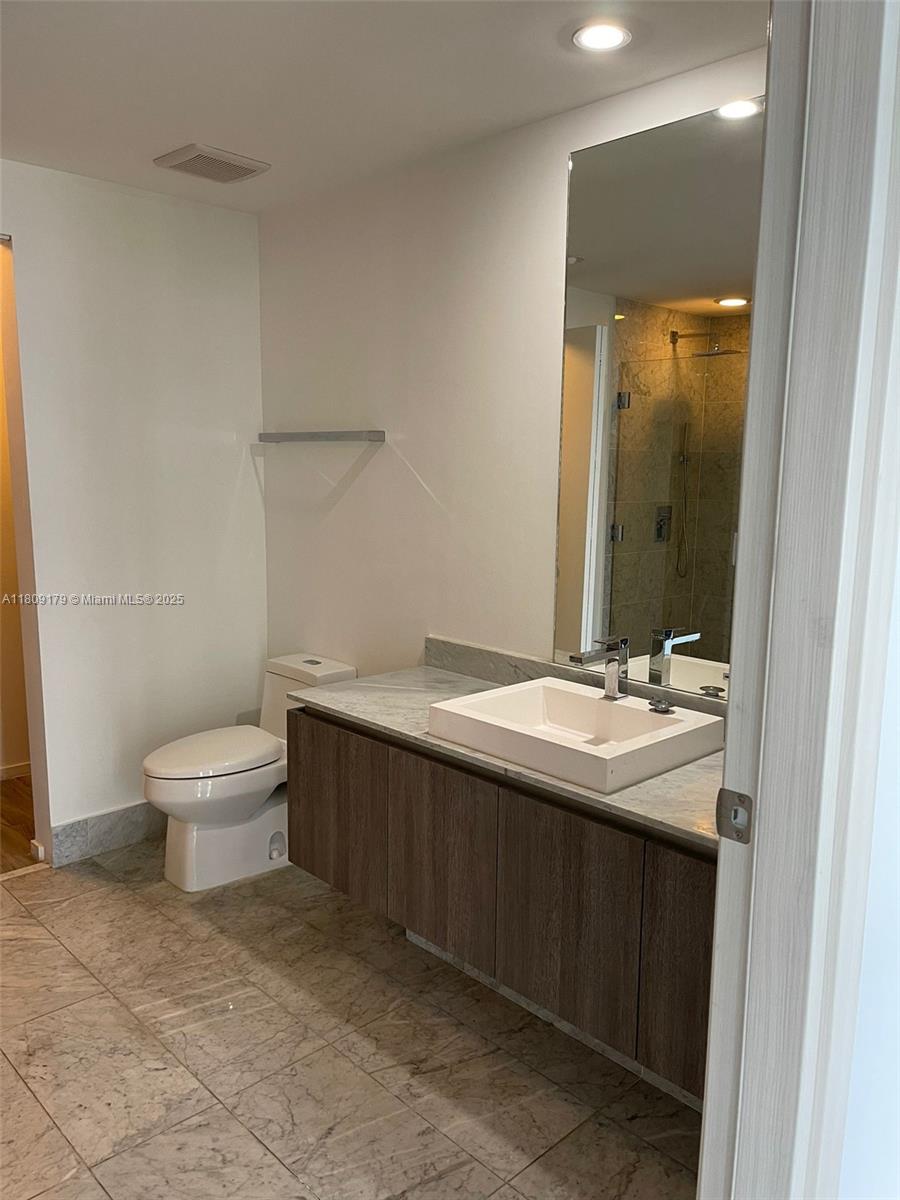 801 S Miami Ave #1202, Miami FL 33130