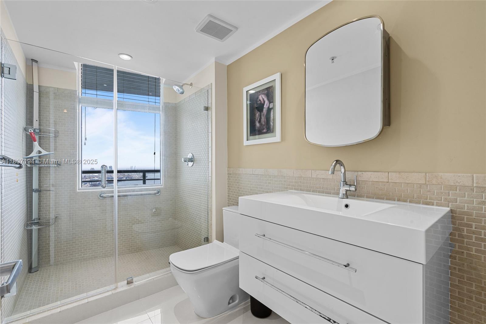 325 S Biscayne Blvd #3926, Miami FL 33131